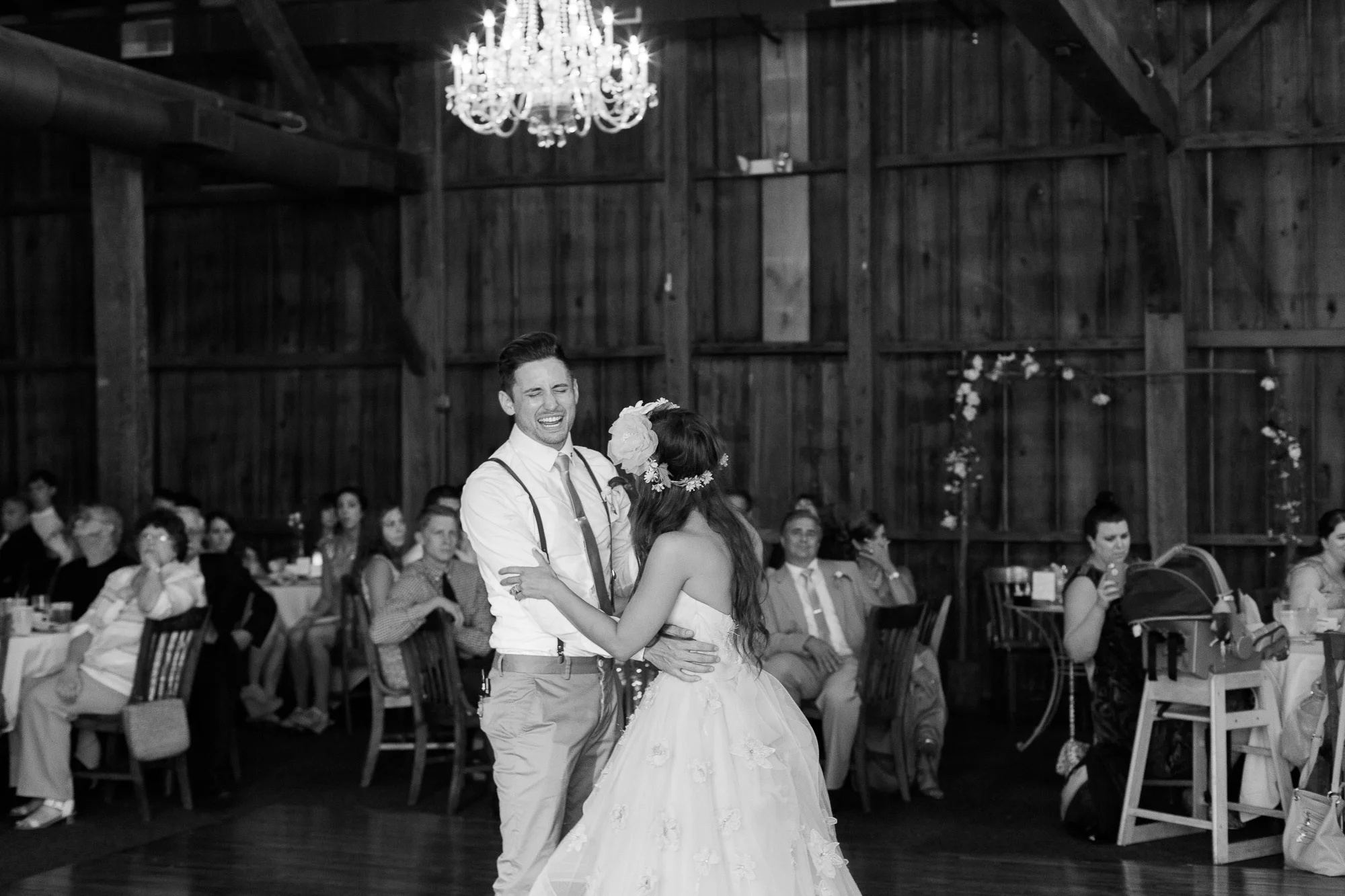 outdoor-pittsburgh-wedding-photographer.jpg