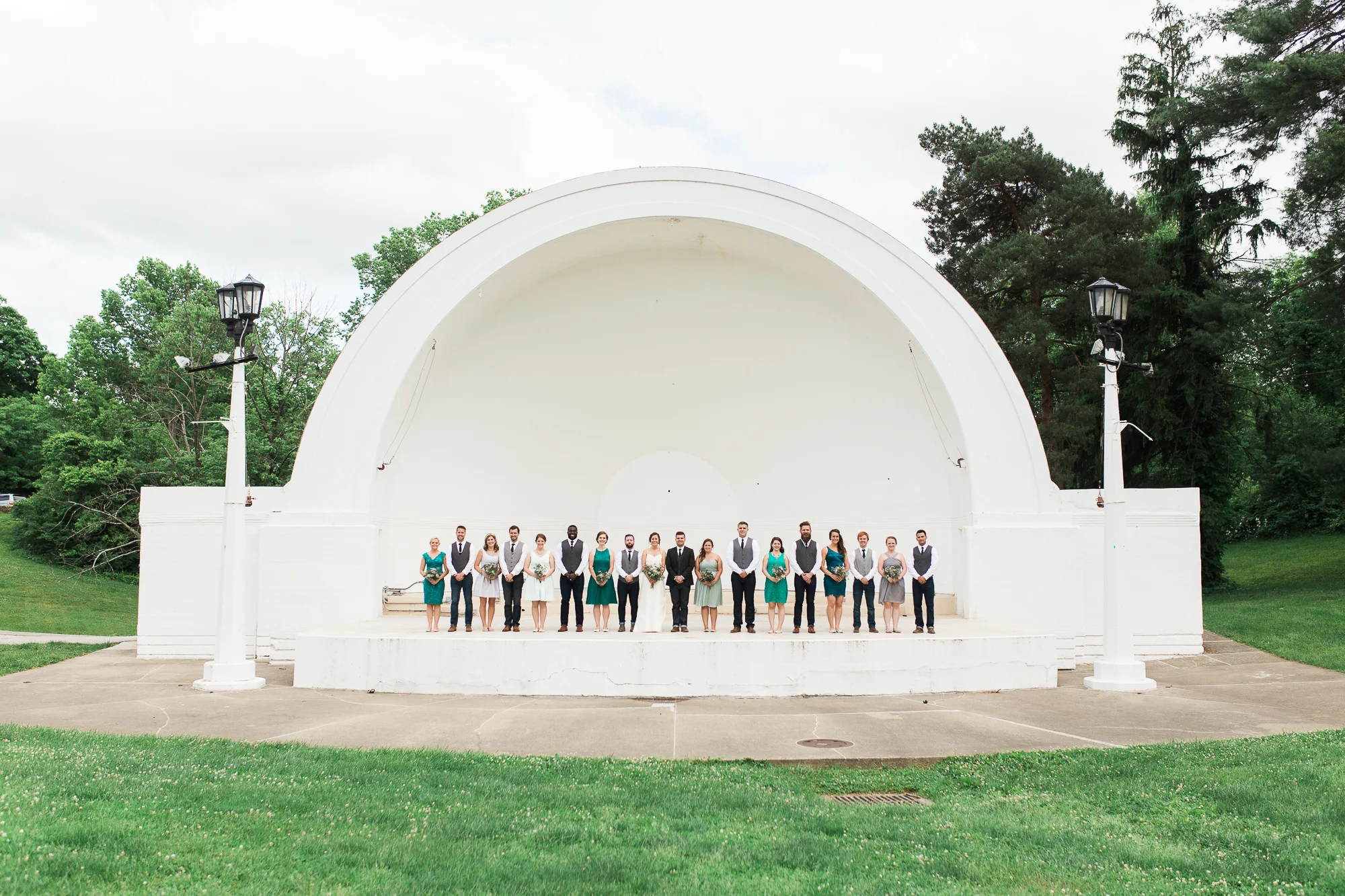 outdoor-cincinnati-wedding-photographer.jpg