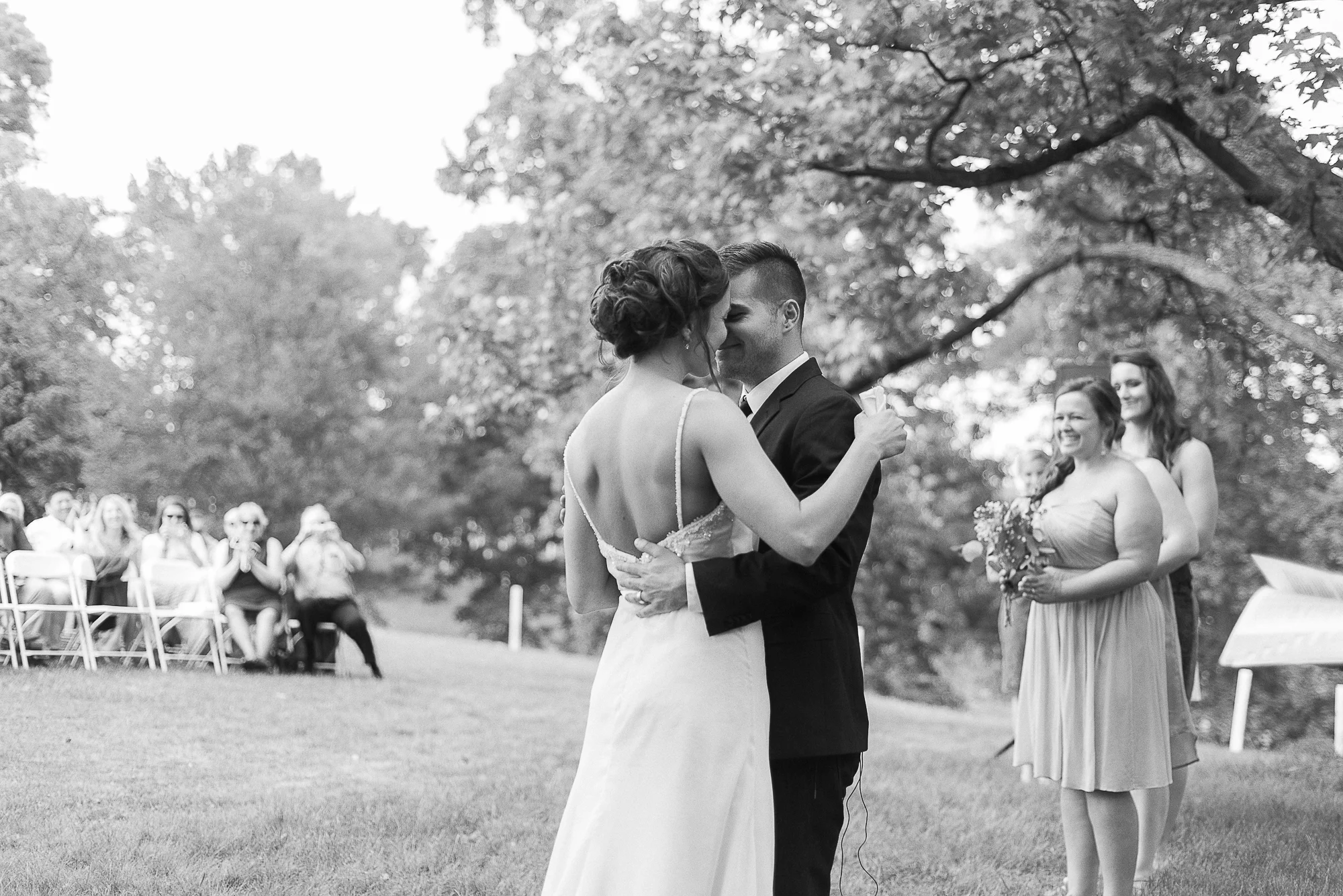 outdoor-cincinnati-wedding-photographer.jpg