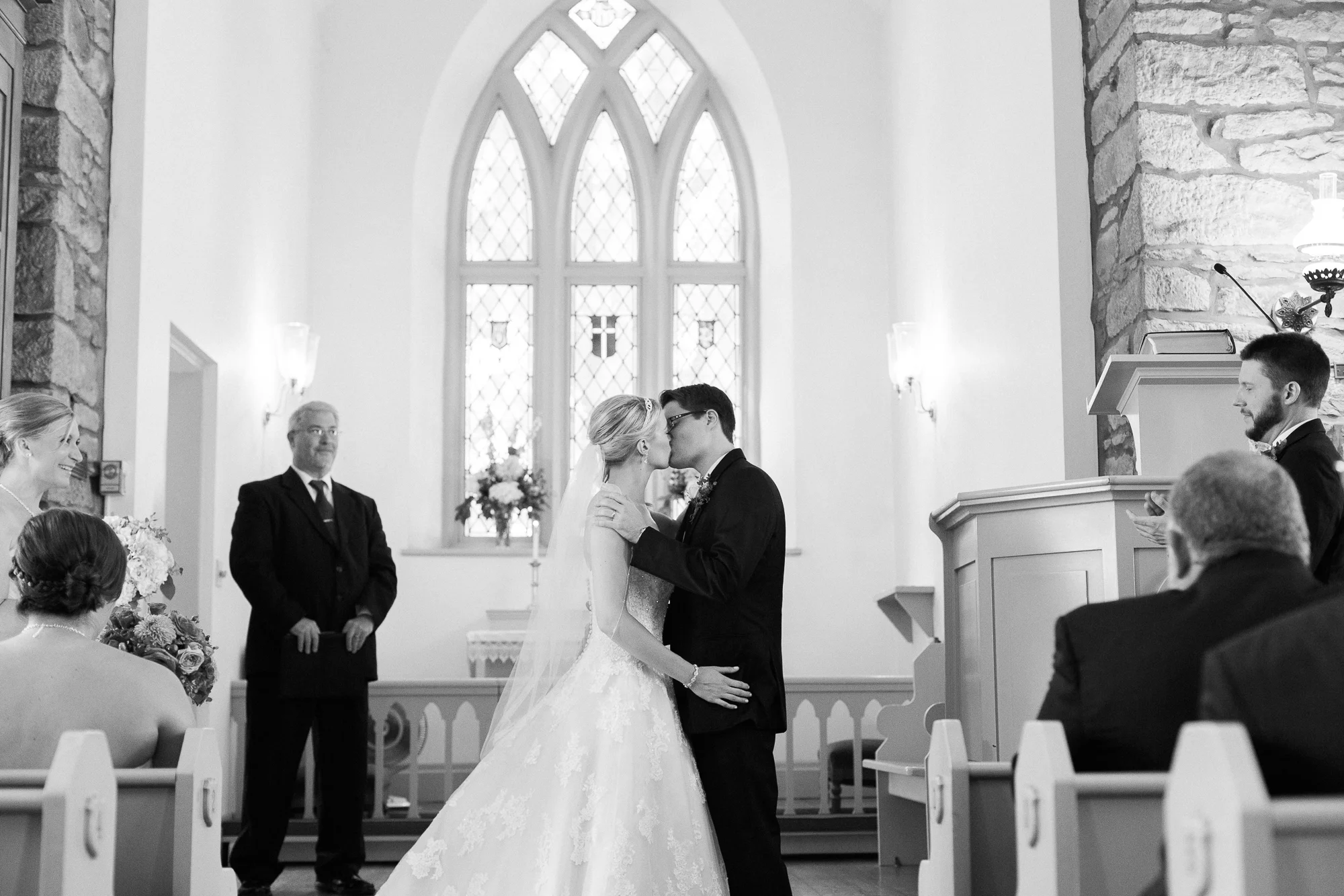twelve-oaks-pittsburgh-wedding-photographer.jpg