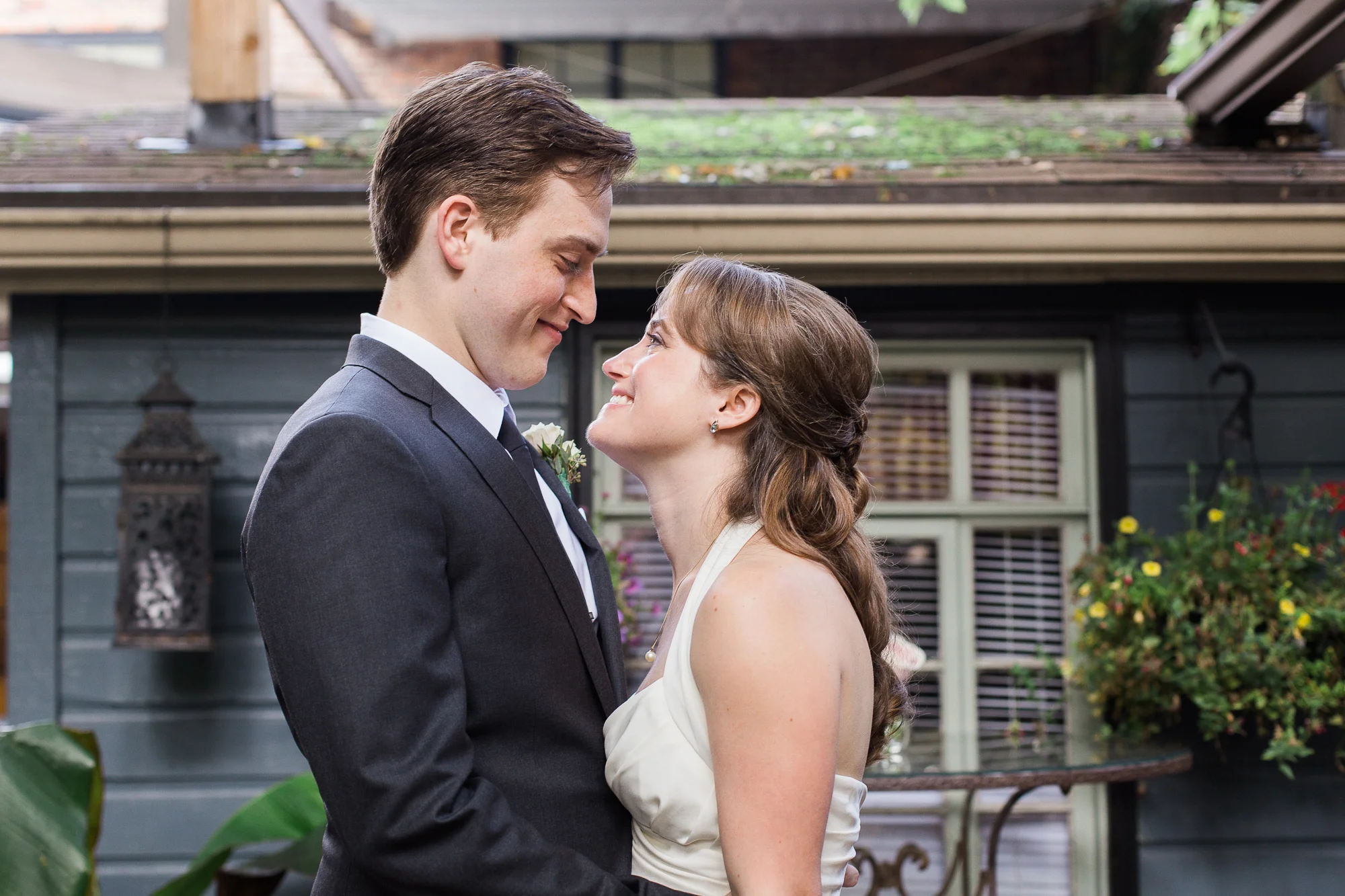 morning-glory-inn-pittsburgh-wedding-photographer.jpg
