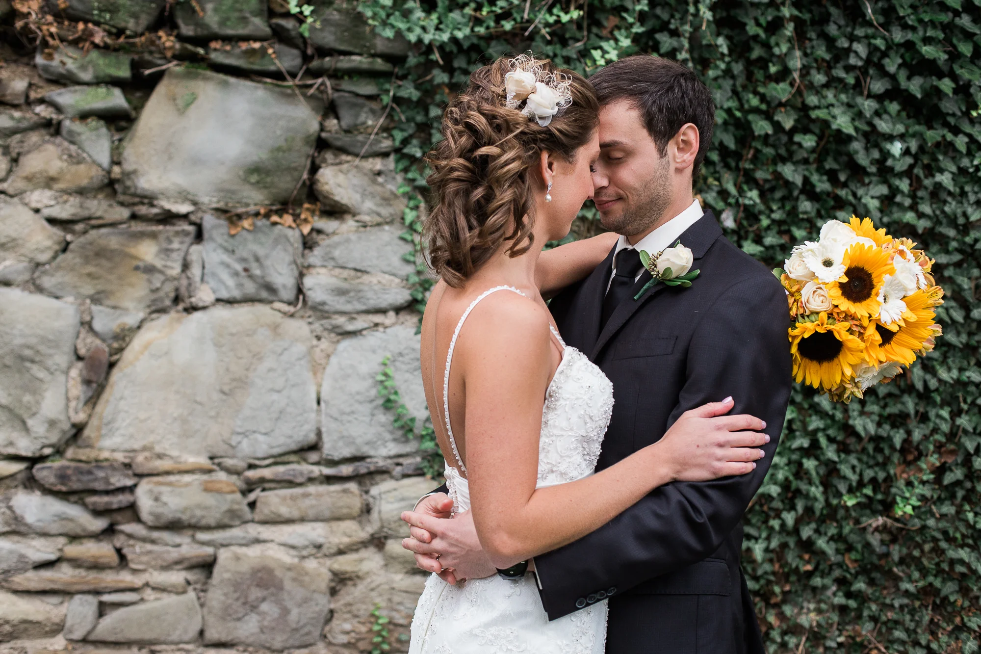point-breezeway-pittsburgh-wedding-photographer.jpg