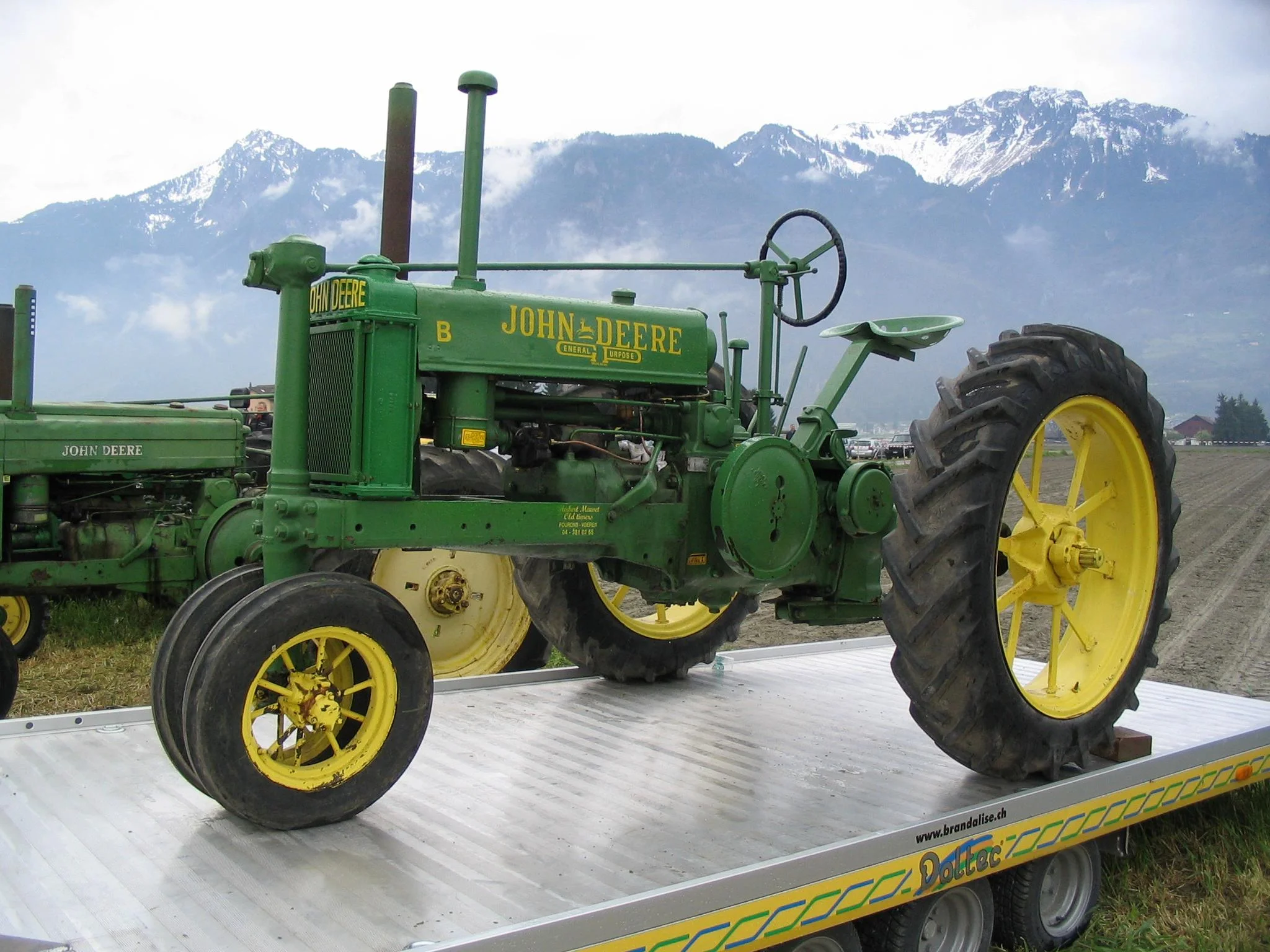 johnDeerTractor.jpg