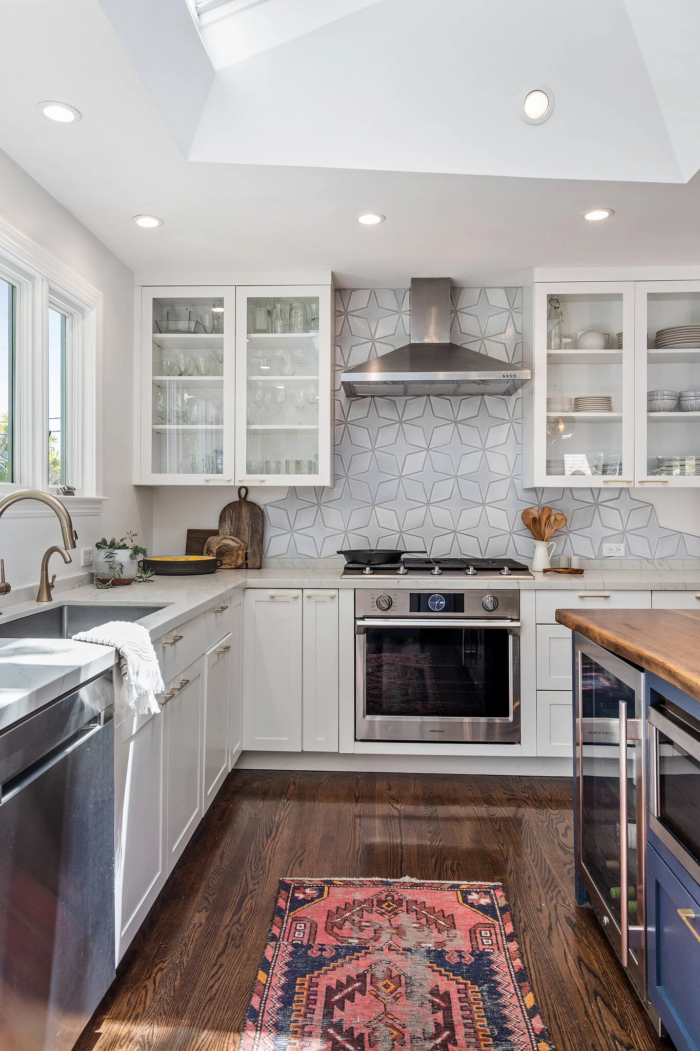 Kitchen 2 edited.jpg