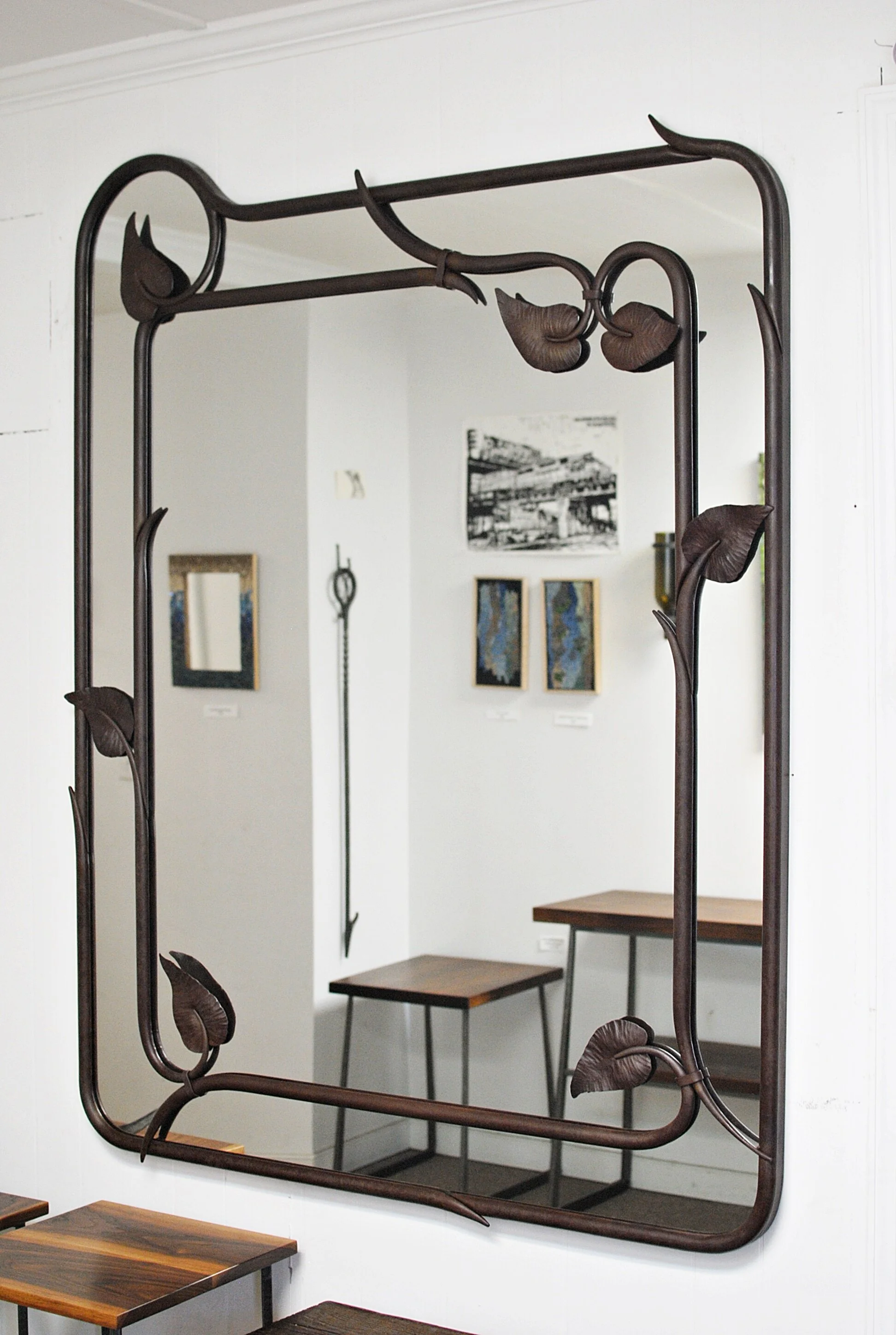 Forged mantle mirror