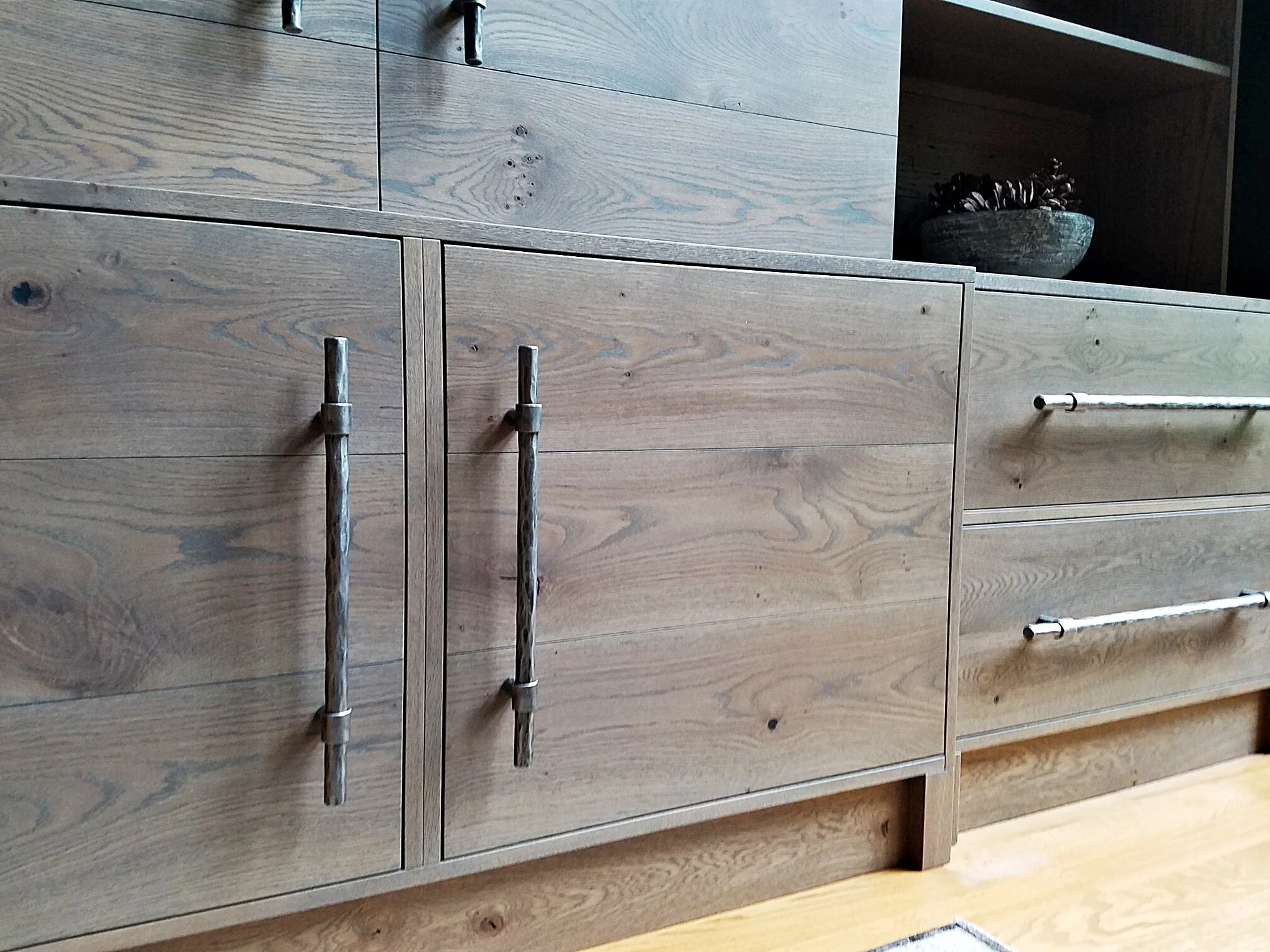 Large cabinet pulls