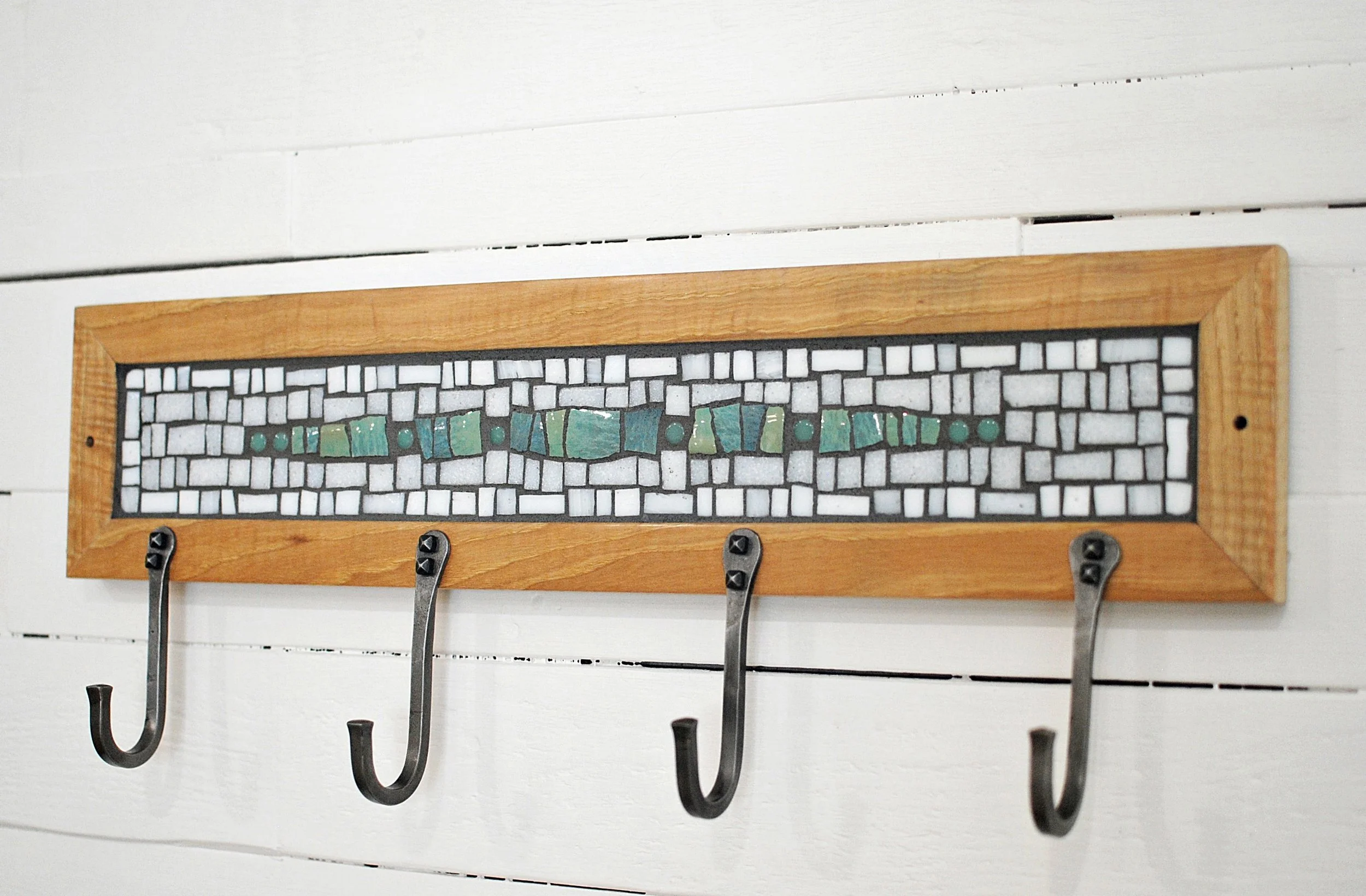 White Mosaic with Turquoise Ceramic Line