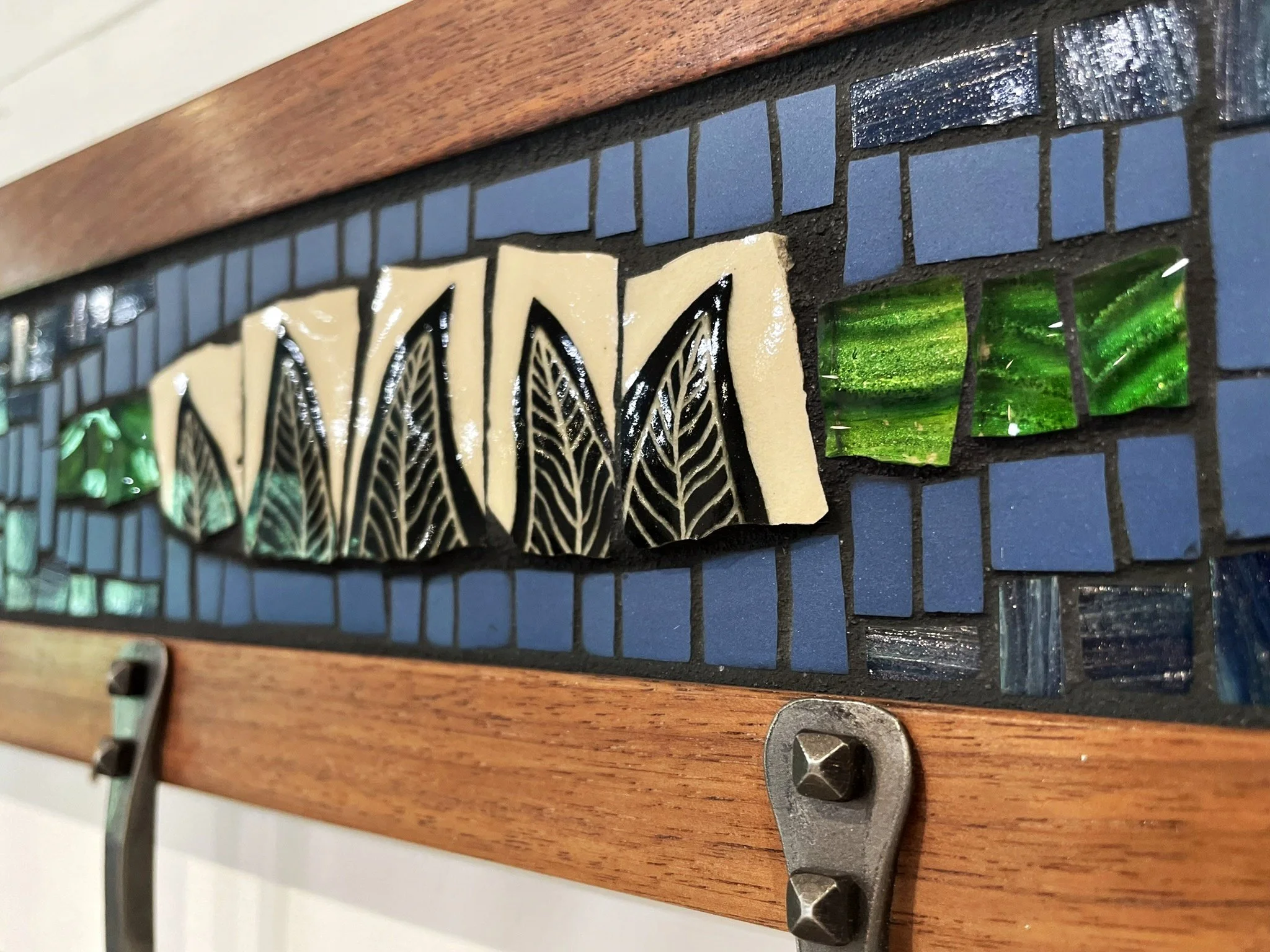 Blue mosaic coat rack with leaves PH2025 (2).JPEG
