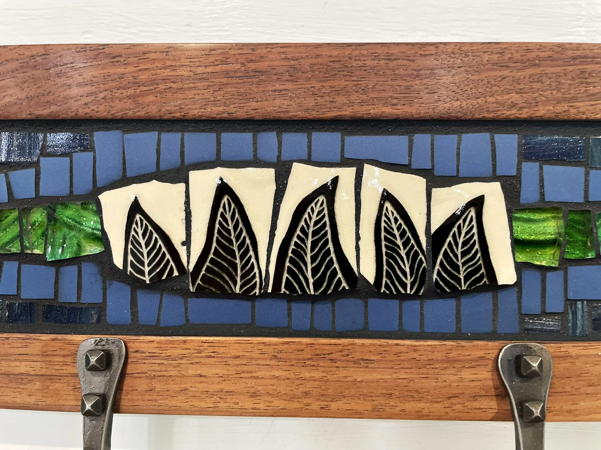 Blue mosaic coat rack with leaves PH2025 (3).JPEG