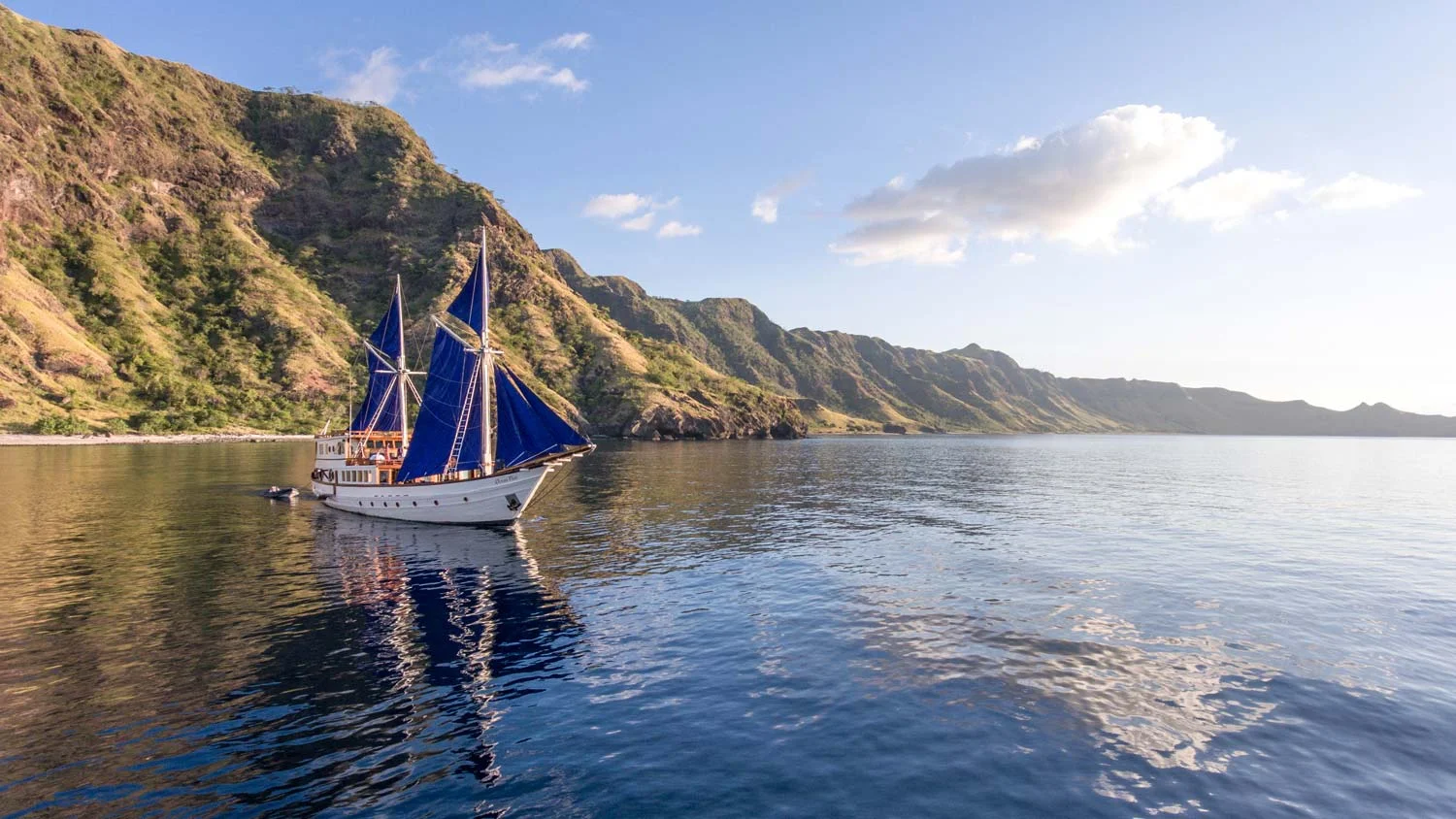 Ocean-Pure-landscape-exploration-sailing.jpg