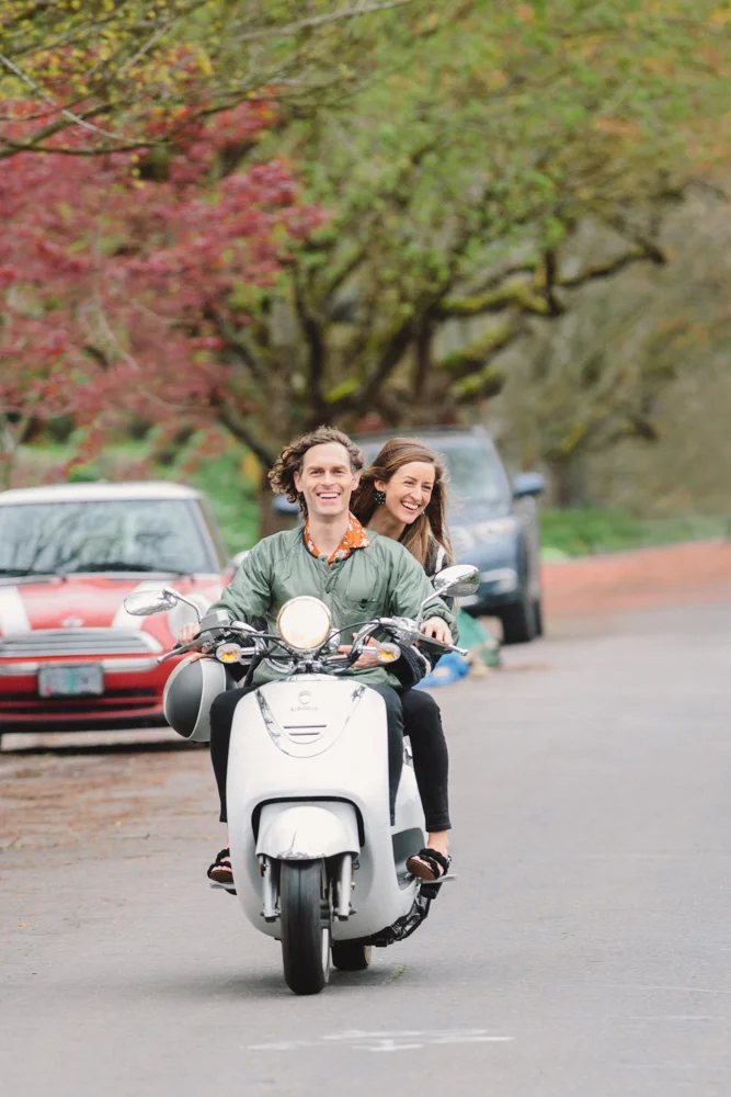 Portant_Engagement_Scooter_02.jpg