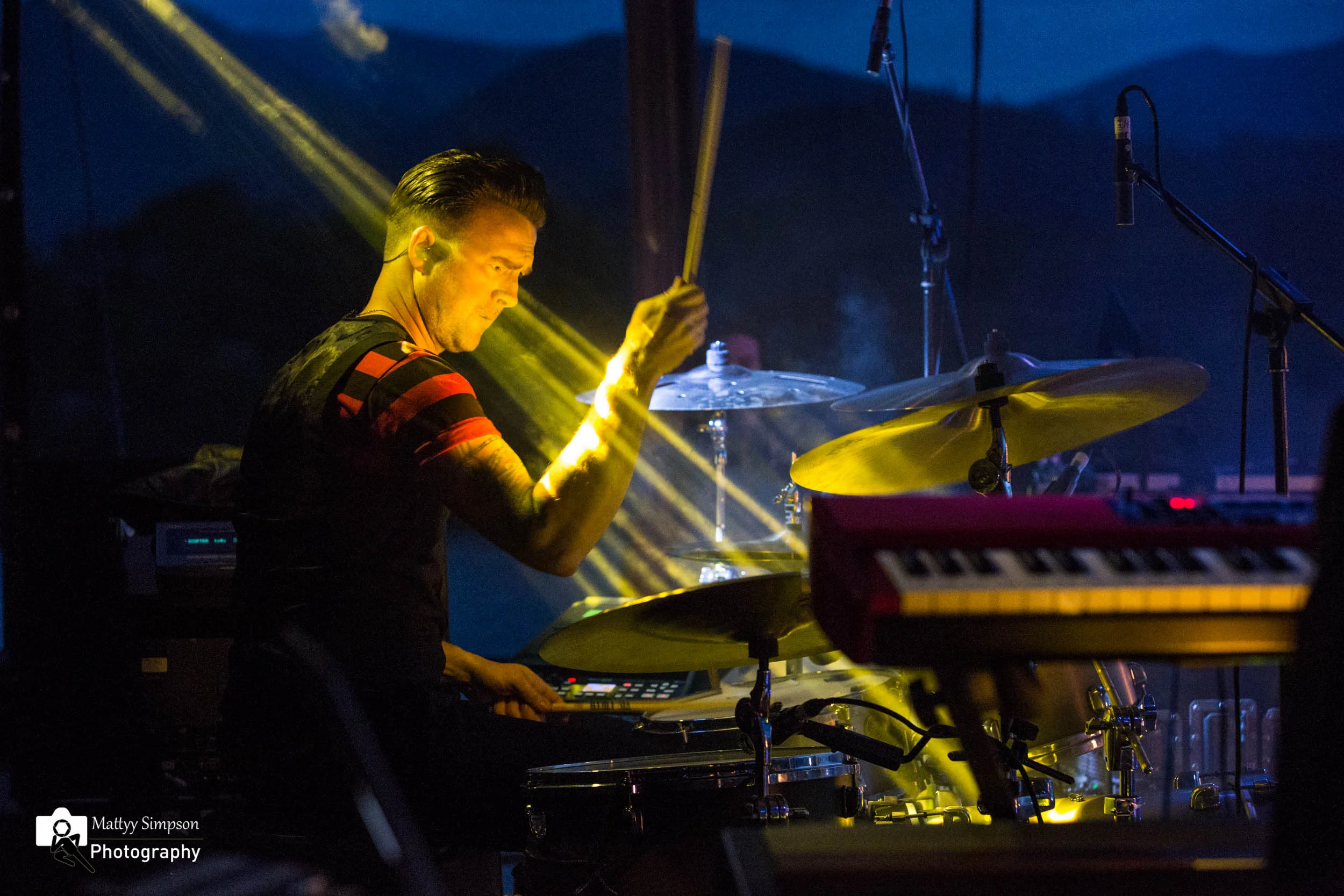 KMF2014-033