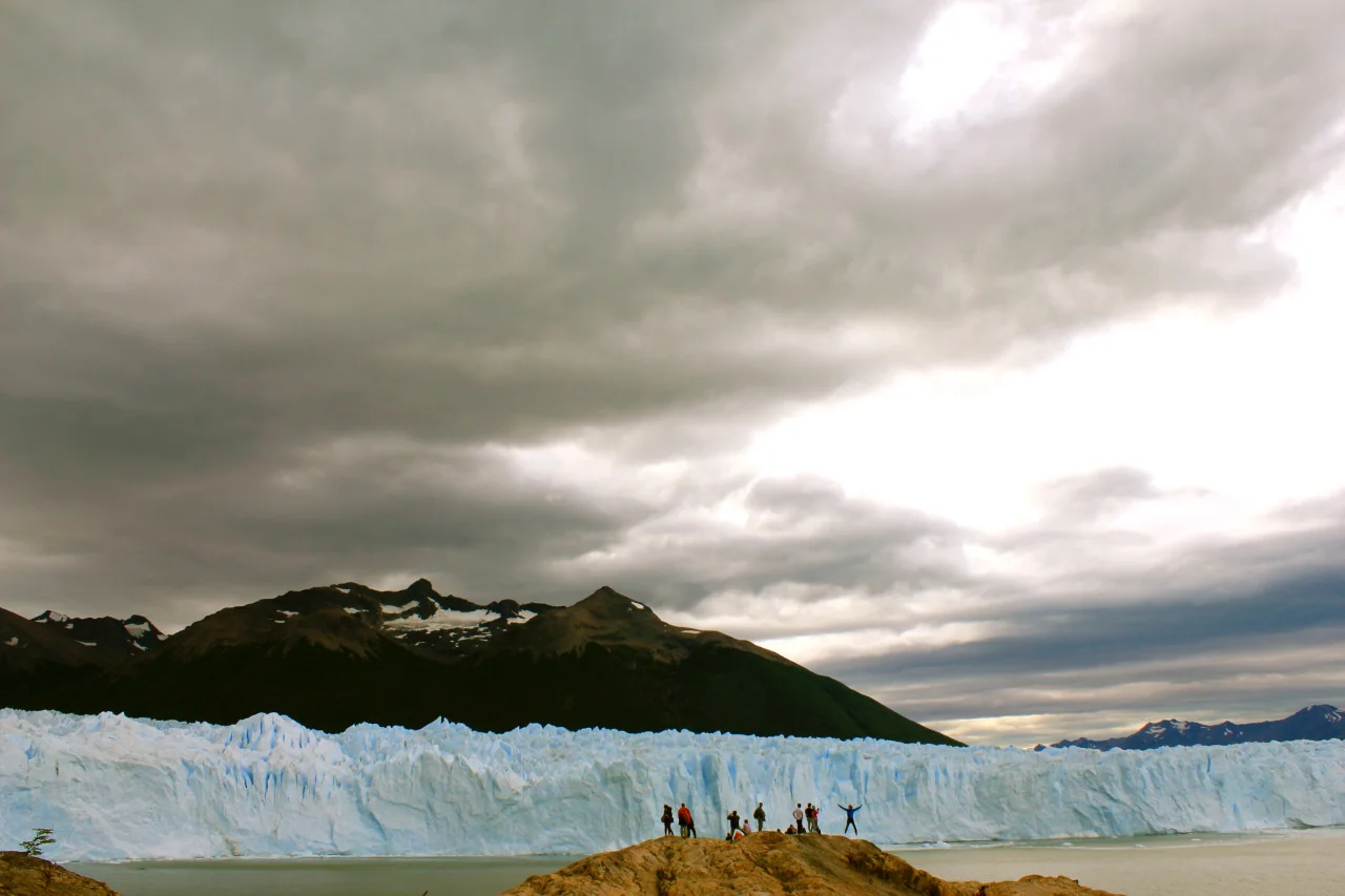Perrito Moreno Glacier. Post-trekking celebrations. February 2015. Photo copyright Silvie Snow-Thomas.