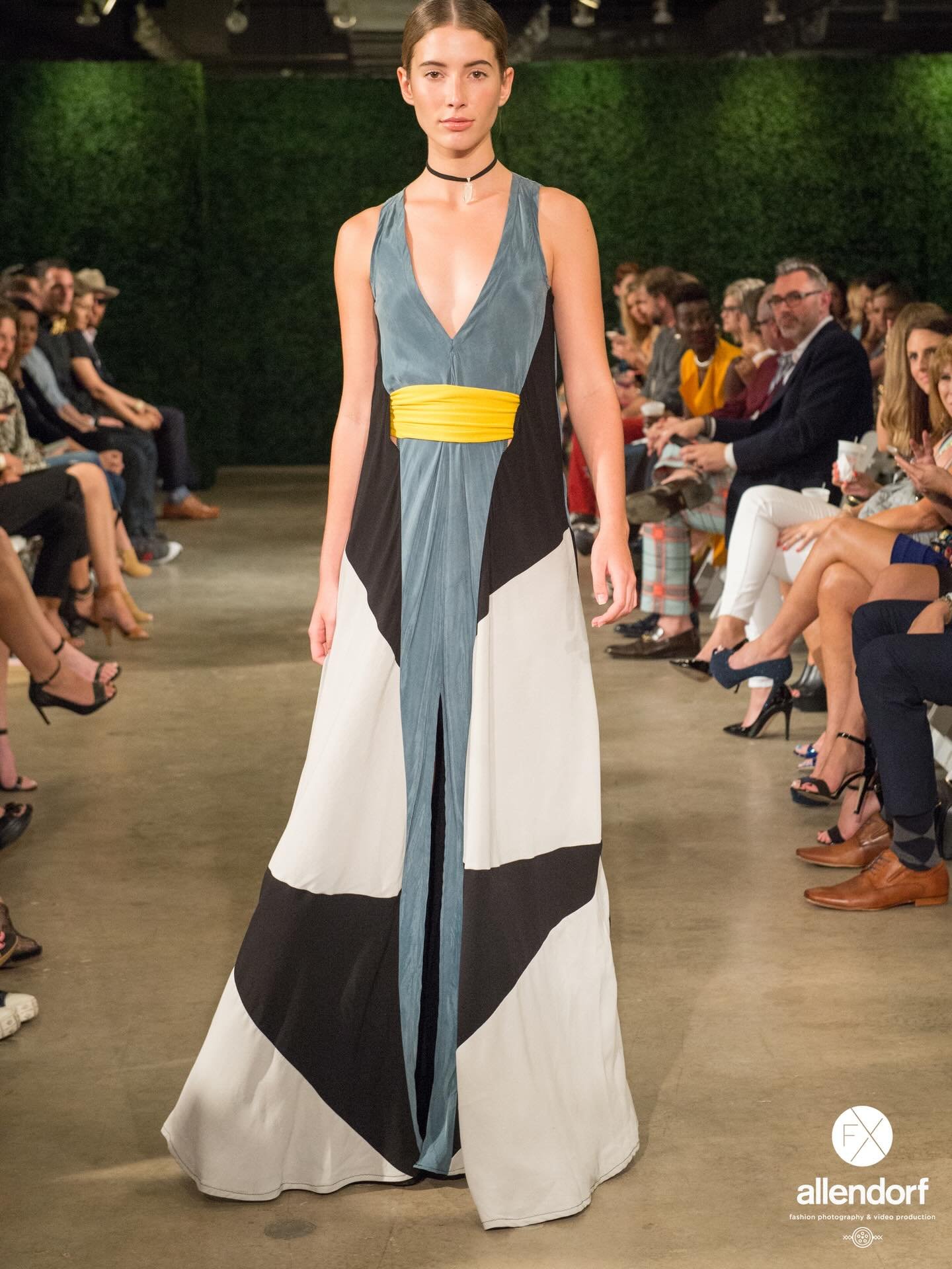 I believe in joining trends when they are about to die so here is my 2016. Made a lot of clothes. Started my doggy collection (both babies alive and kicking). Styled bands and tried to grow out my bangs. Last easy year before a lot of hard (and great