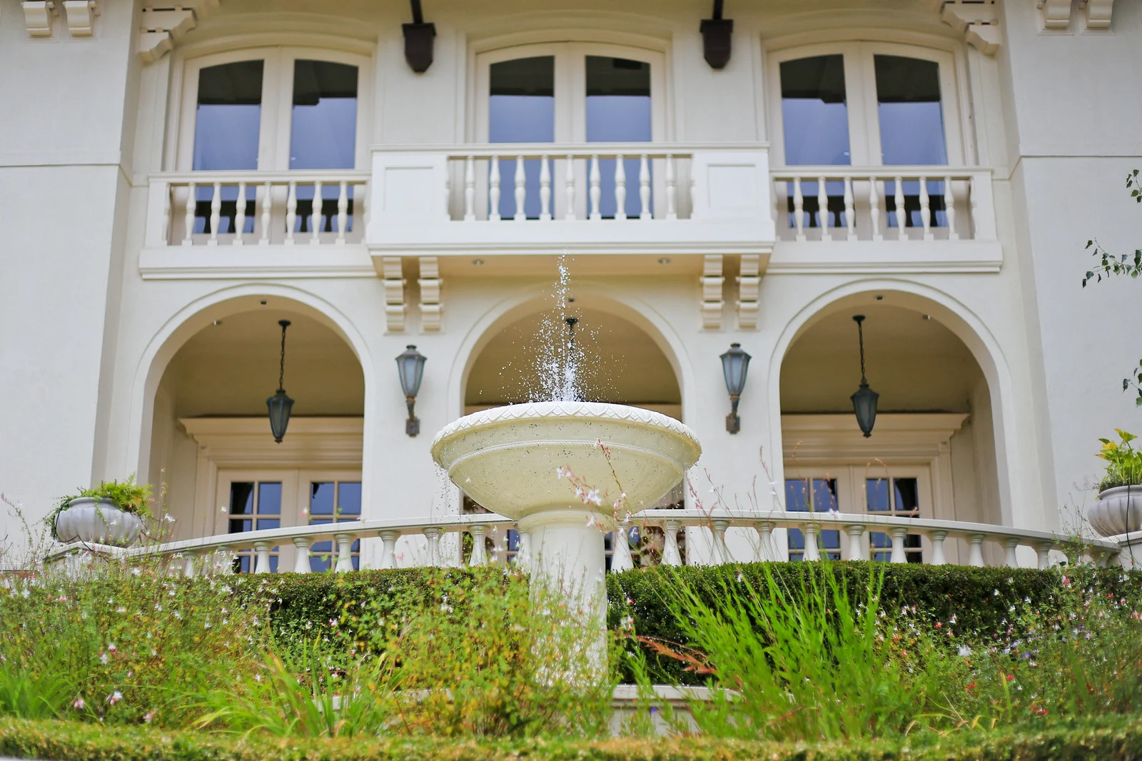 Palatial Italianate villa in Los Altos Hills