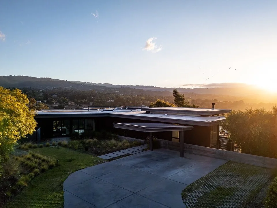 I learned that this house I recently shot in Los Altos Hills sold for $1 million OVER the asking price! I mean, only in the #bayarea 🤯