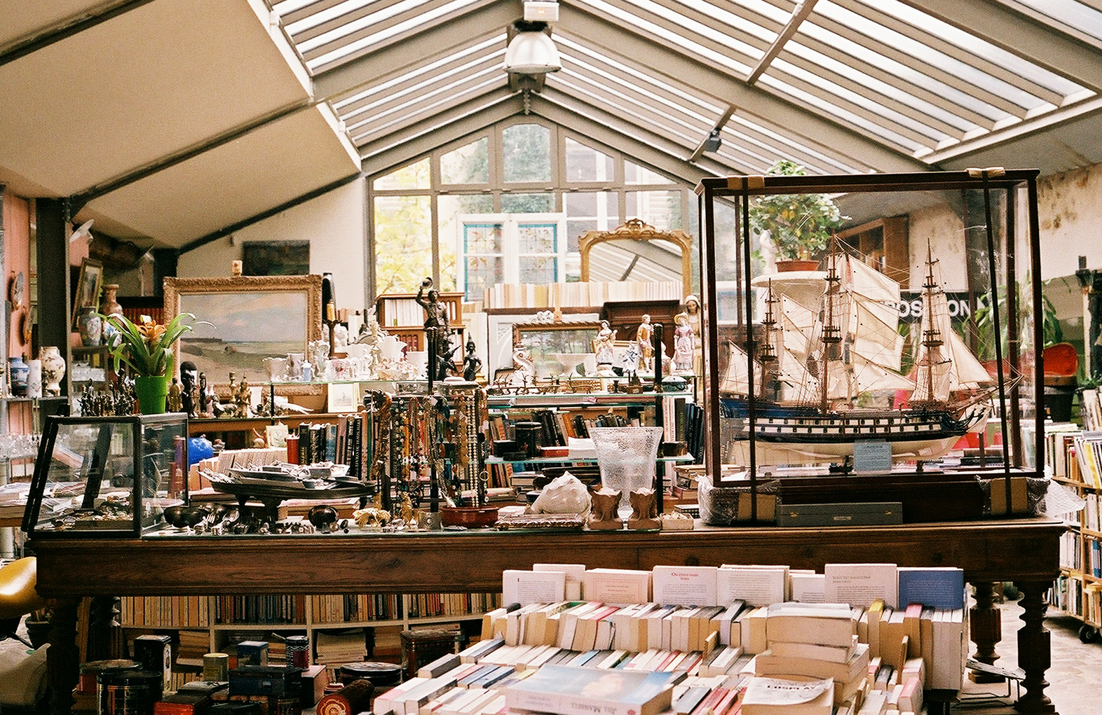 flea market in Versailles