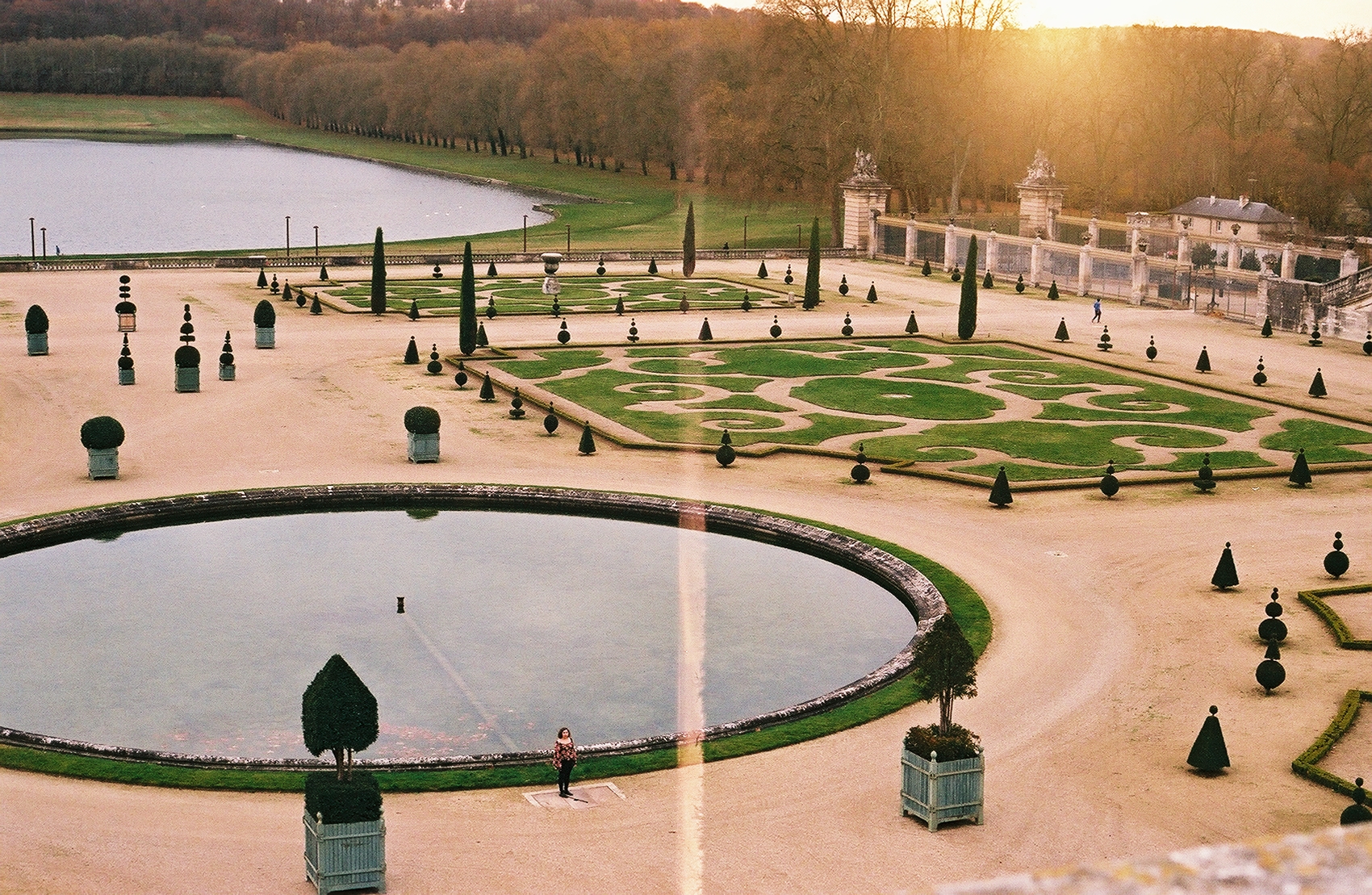 self portrait in the garden of Versailles