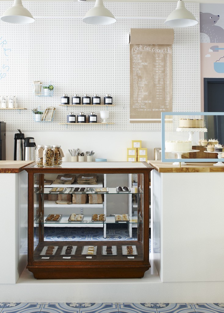 Cafe bake-case + POS station