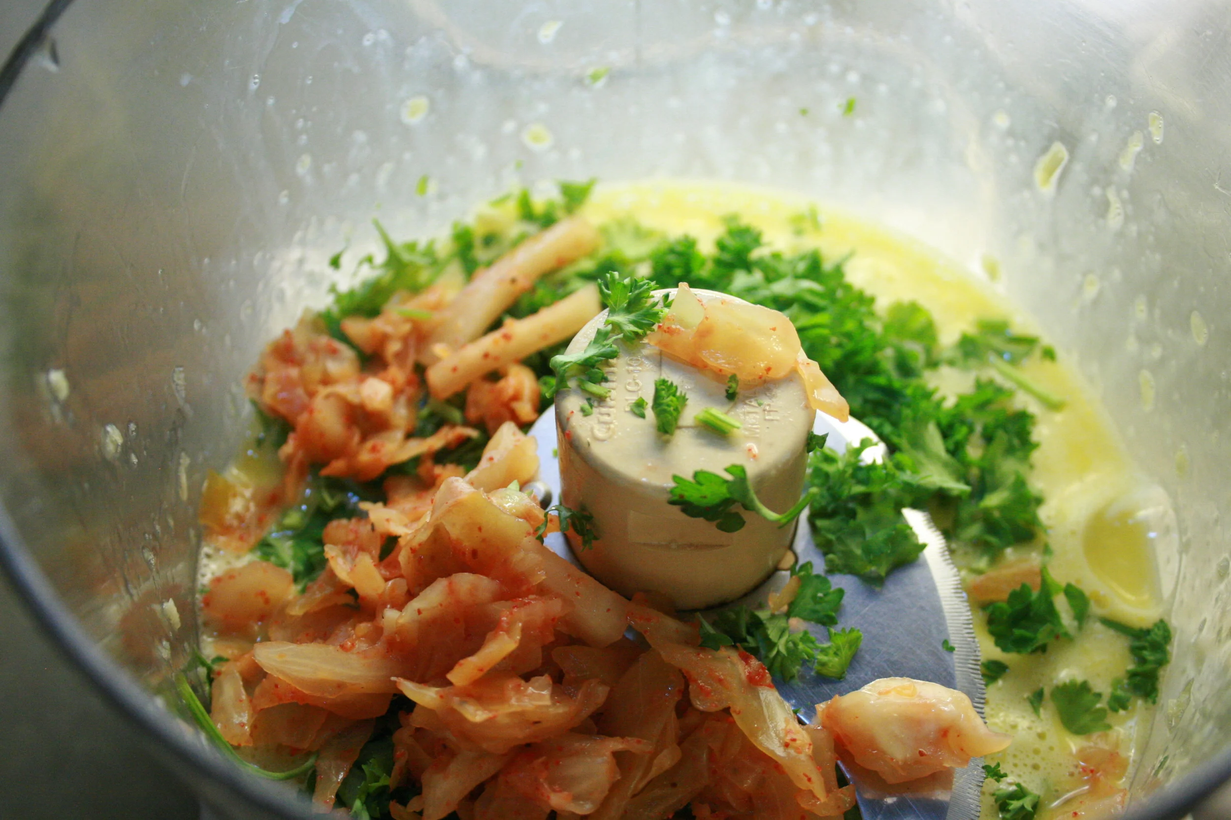 Kimchi Aioli: Condiment Crack