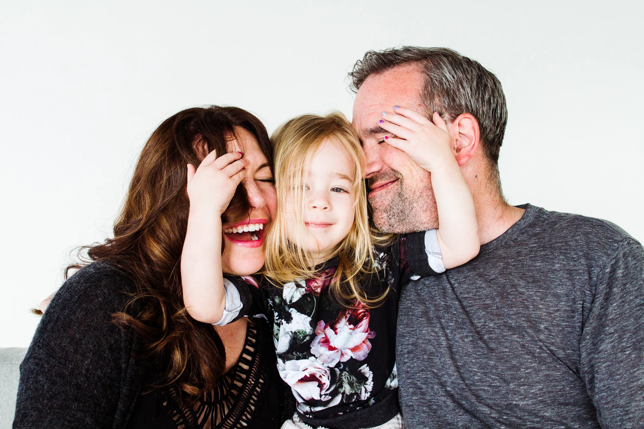 Laid back family portrait sessions in Minneapolis Minnesota
