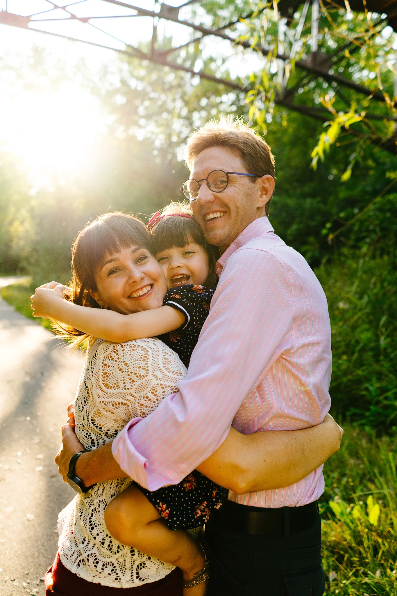 Phil + Amanda + Greta on the Minnehaha Parkway