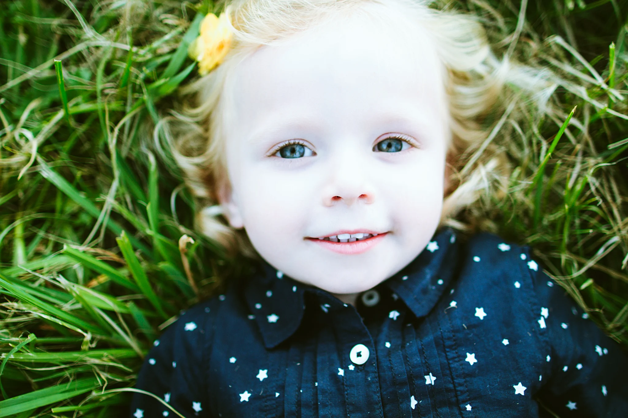 Kids Mini Sessions at an Apple Orchard near Minneapolis, Minnesota