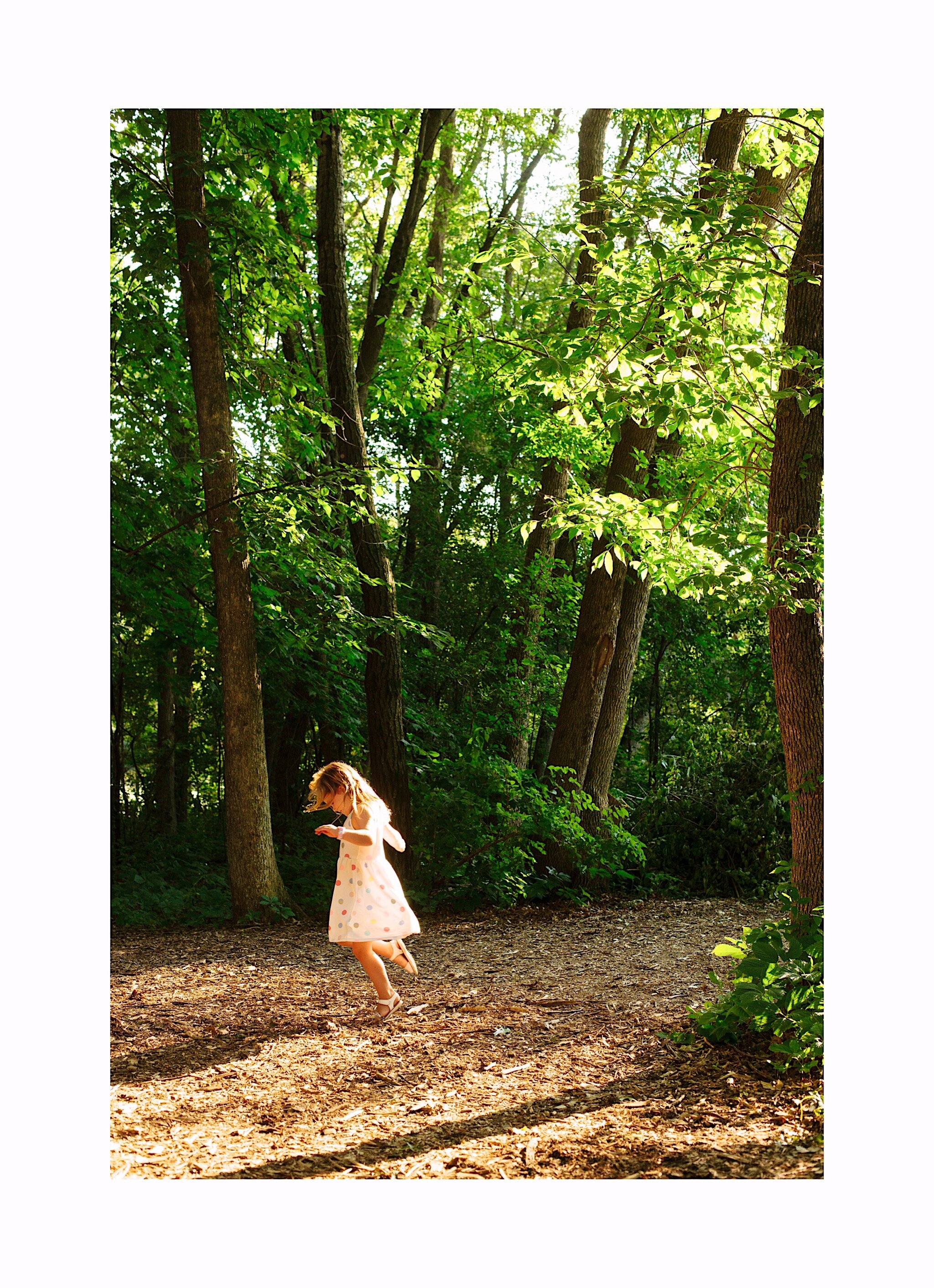 Lifestyle kid photography during golden hour in Edina, Minnesota