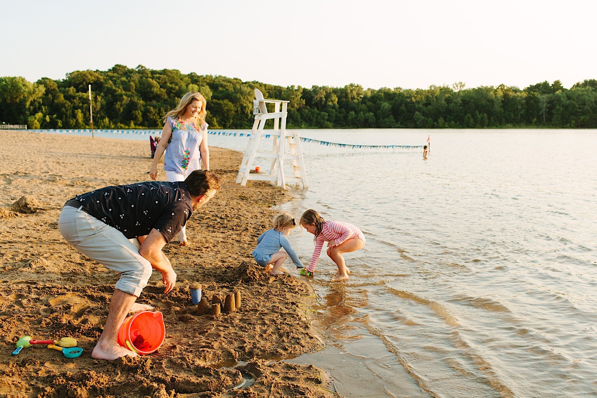 Lifestyle family adventure photography in Minneapolis by Lake Harriet
