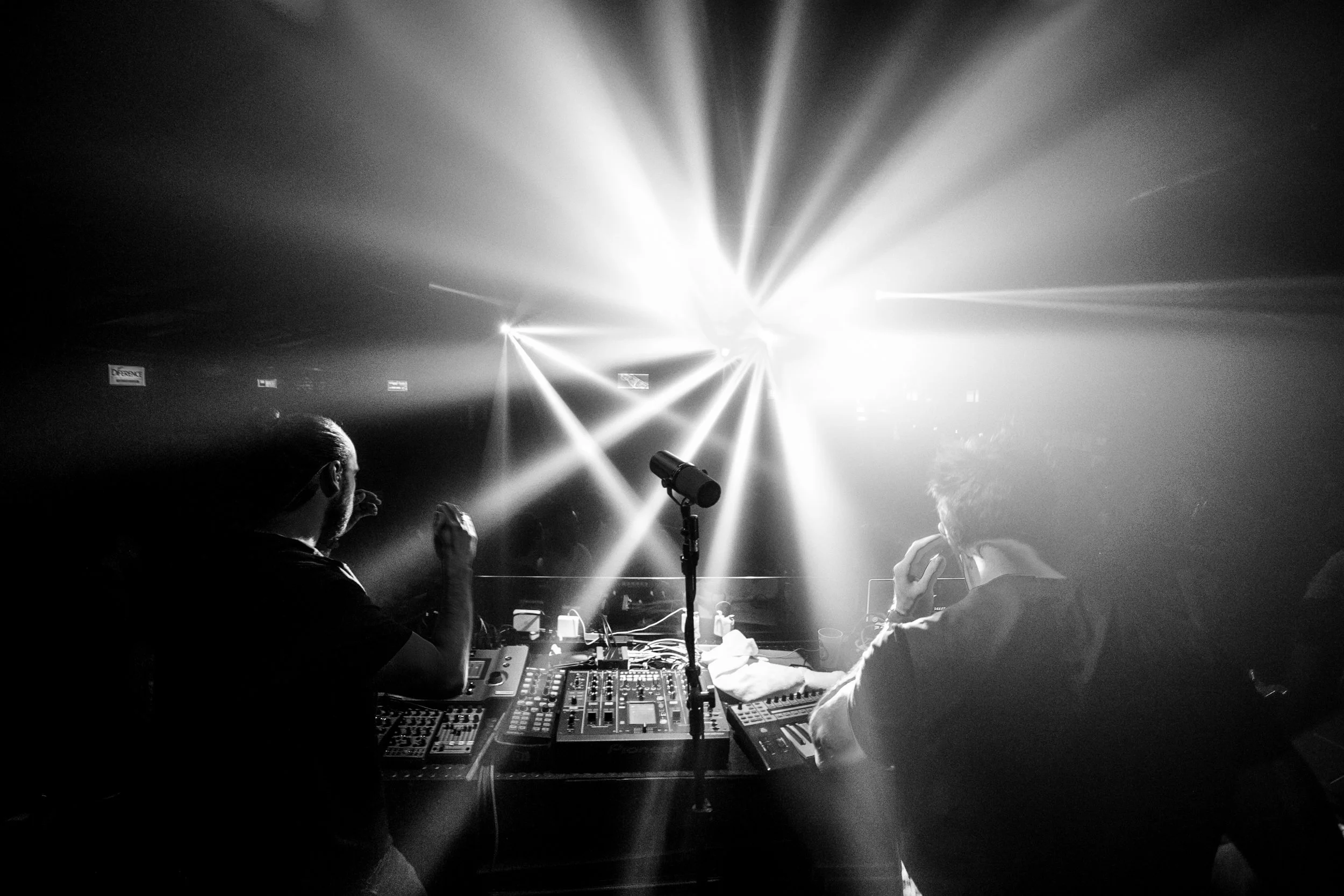 Elekfantz Live at Four Club
