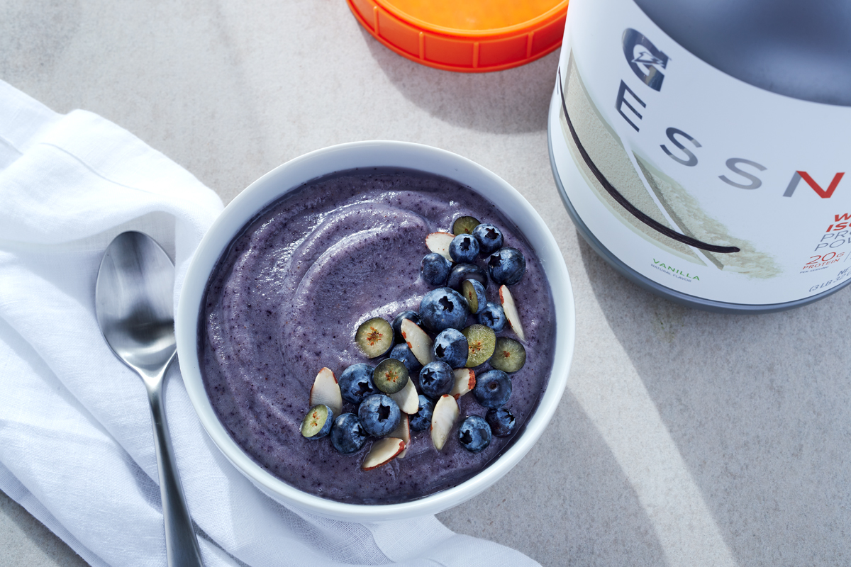 AWS_G_ESSNTL_Recipes_Blueberry Almond Dream_0298.jpg