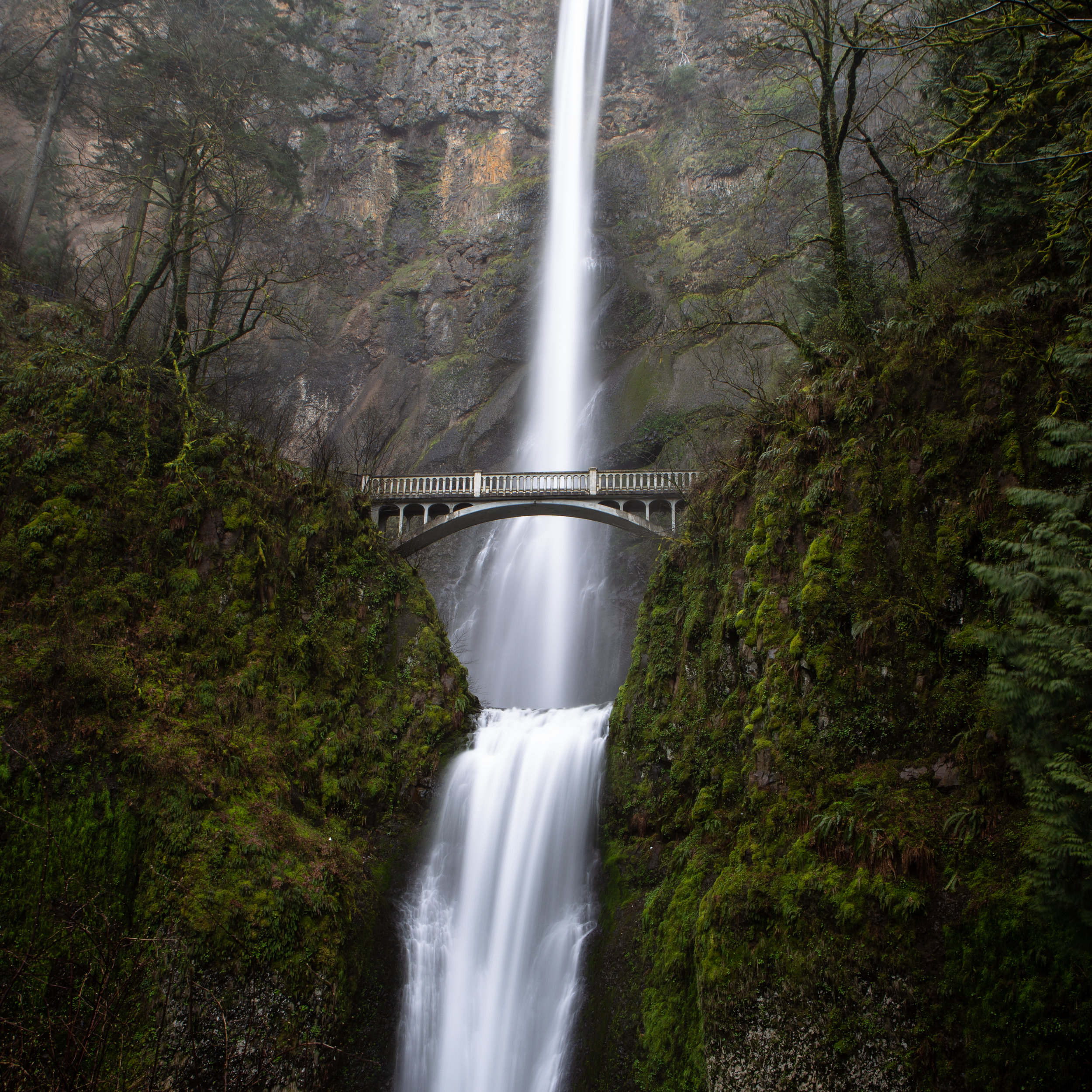 Portland multnomah falls waterfall mist bridge