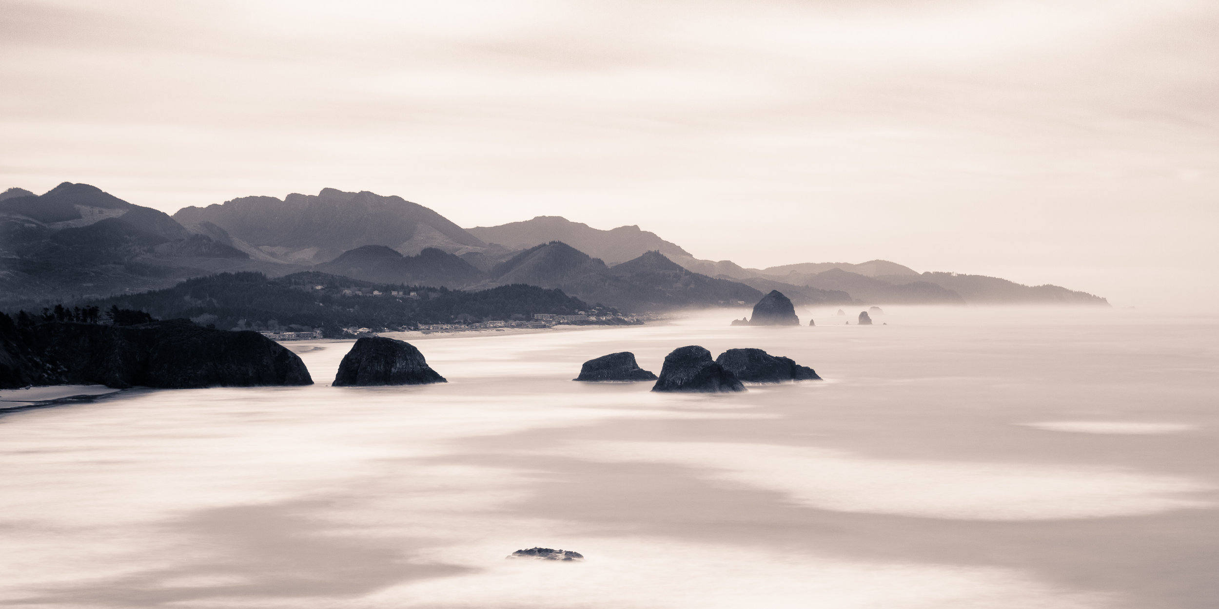 Oregon Cannon beach black white haystack rock humps