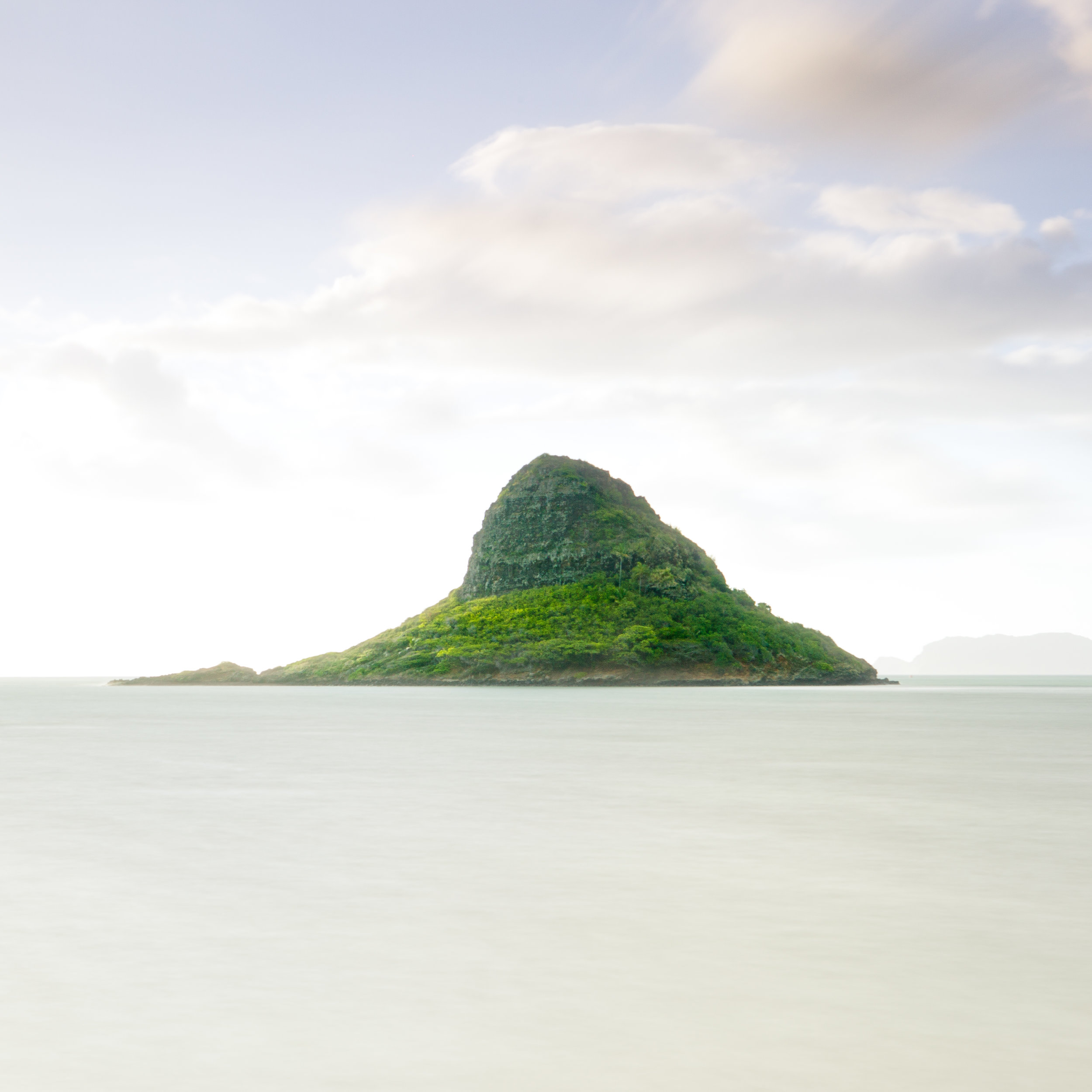 Oahu Kualoa chinaman hat island