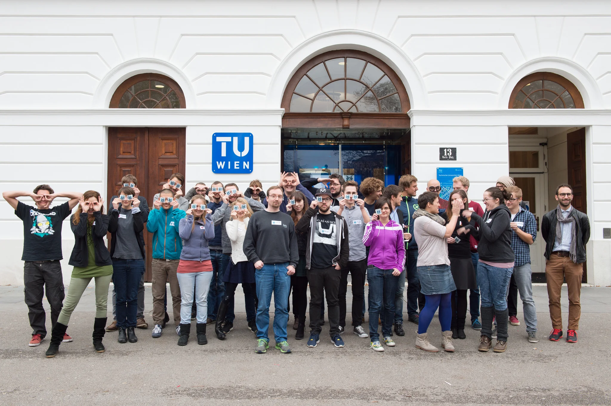 Pressemeldung: Comic-Zombies und ein Song über Toast