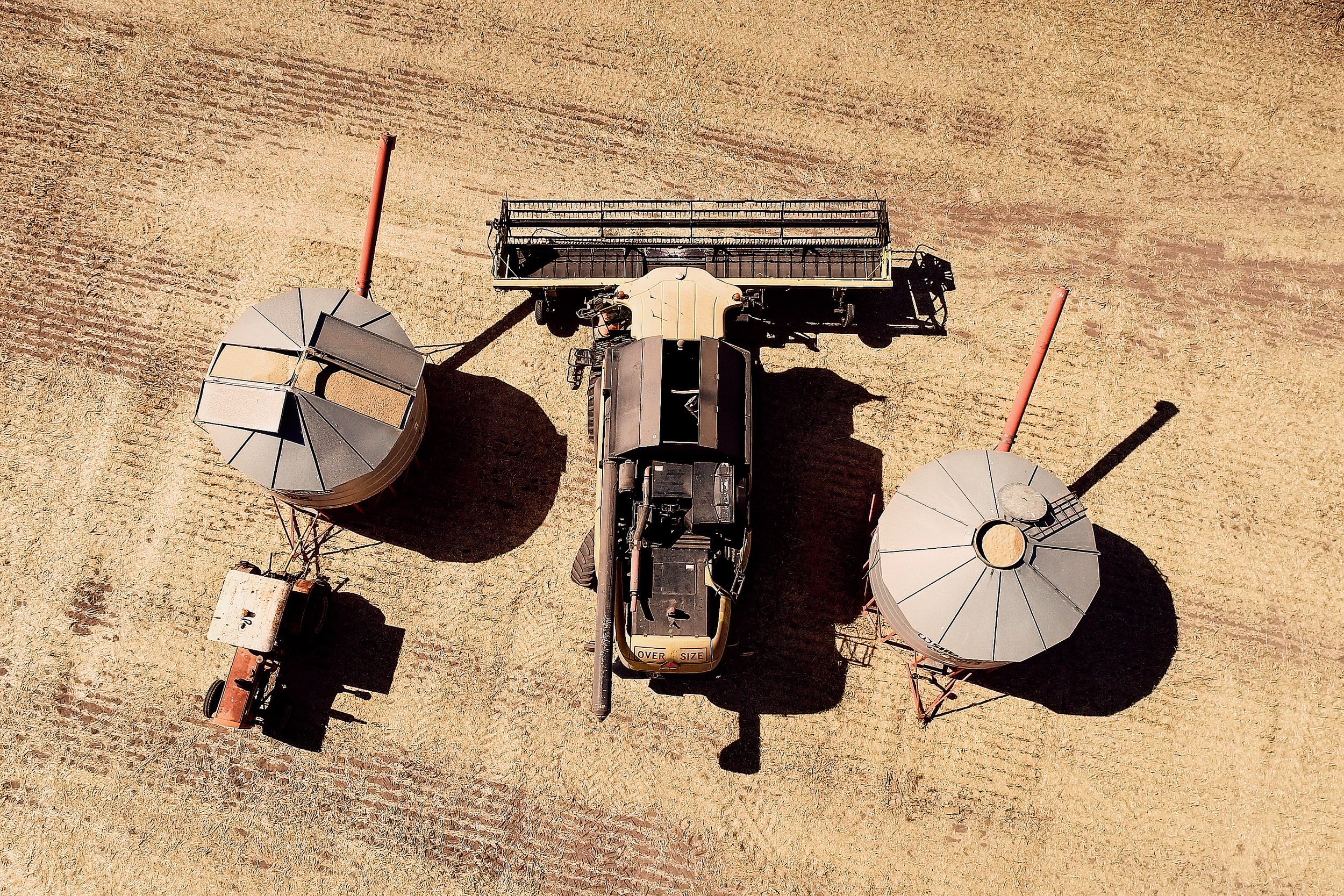 Trent_Perrett_New_Holland_Industrial_011.jpg