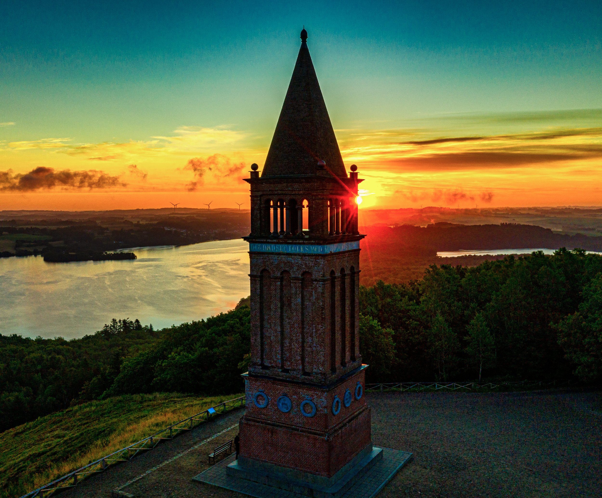 You have to get up with the sun. Here at 04.15am Himmelbjerget midtjylland