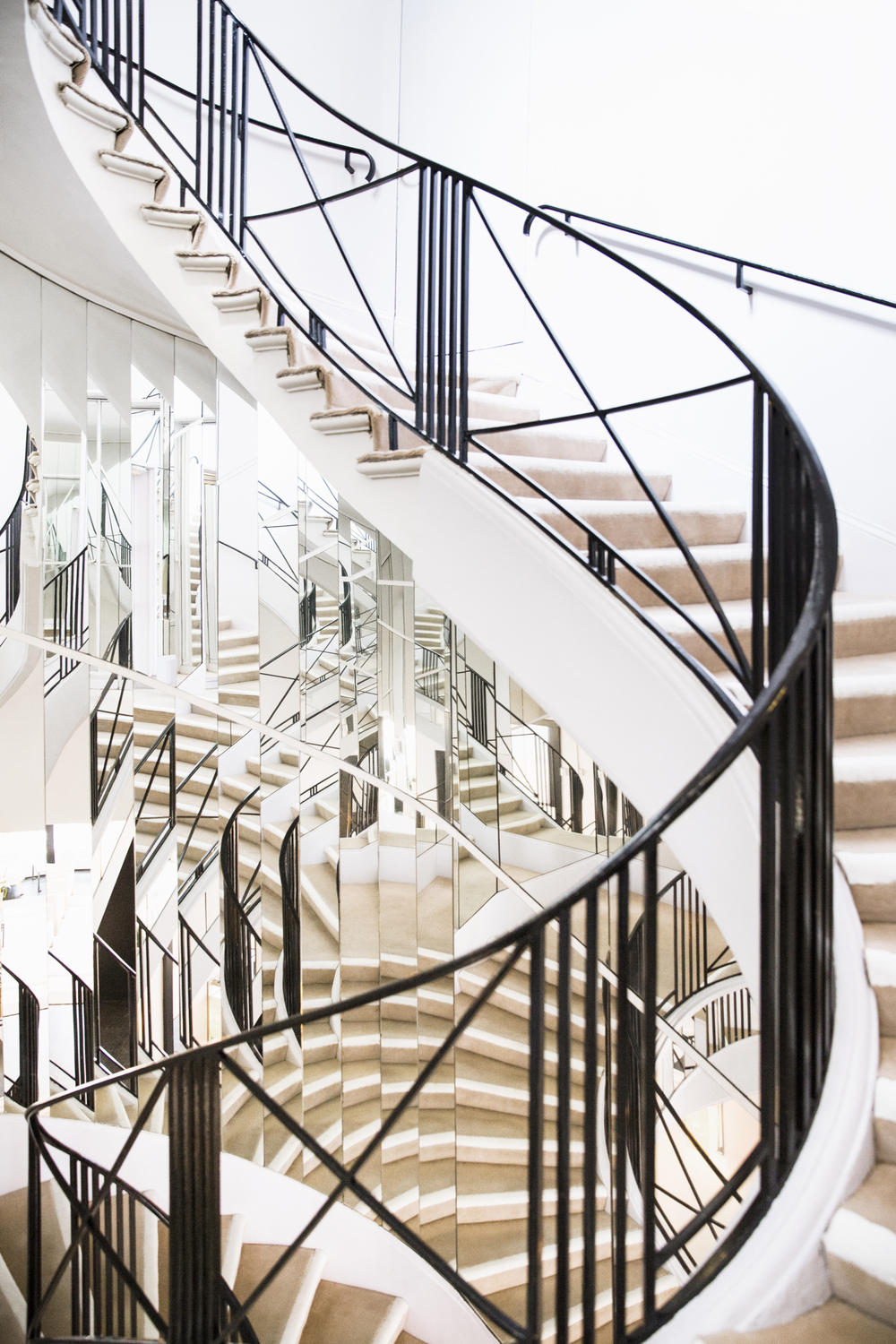 Places : Coco Chanel's Paris Apartment