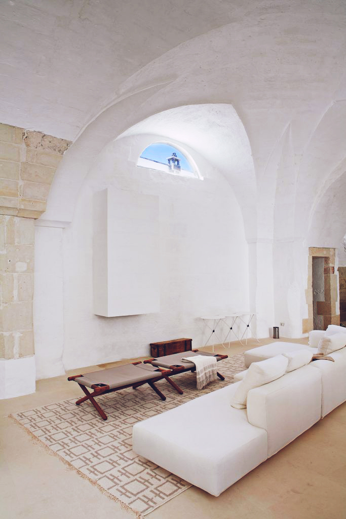 Design: A 17th-Century Oil Mill Becomes a Spacious Italian Country Home