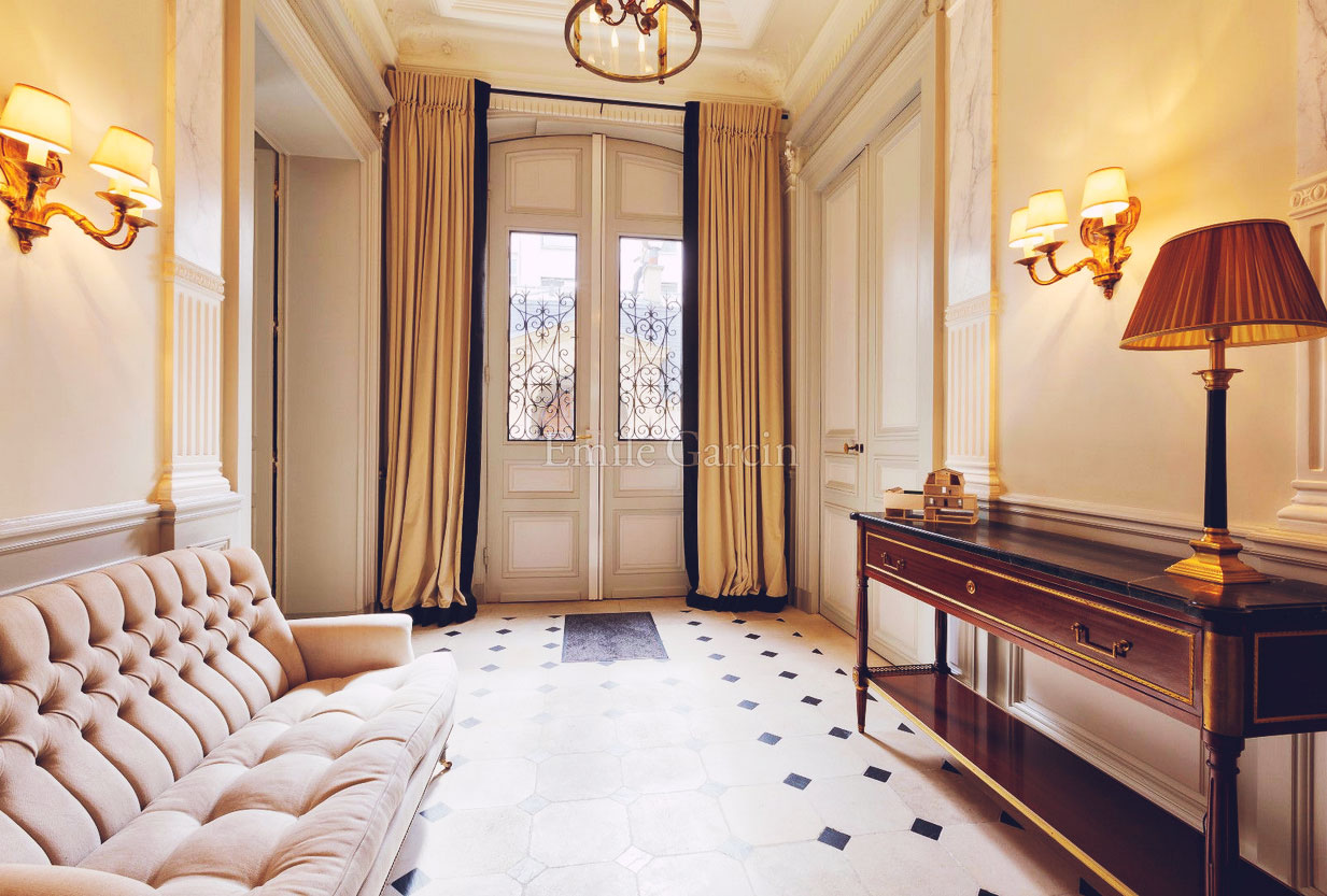 On the Market: Town Mansion for Sale in Paris 4th, Marais