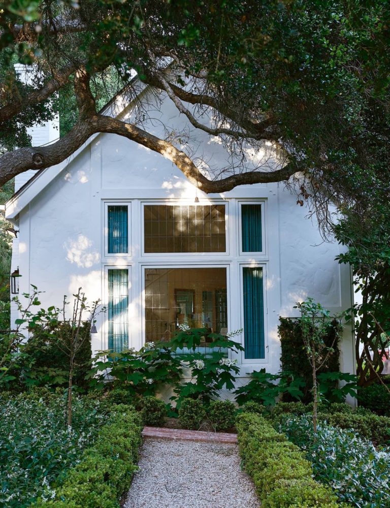 A Redecorated Summer Home in Montecito, California