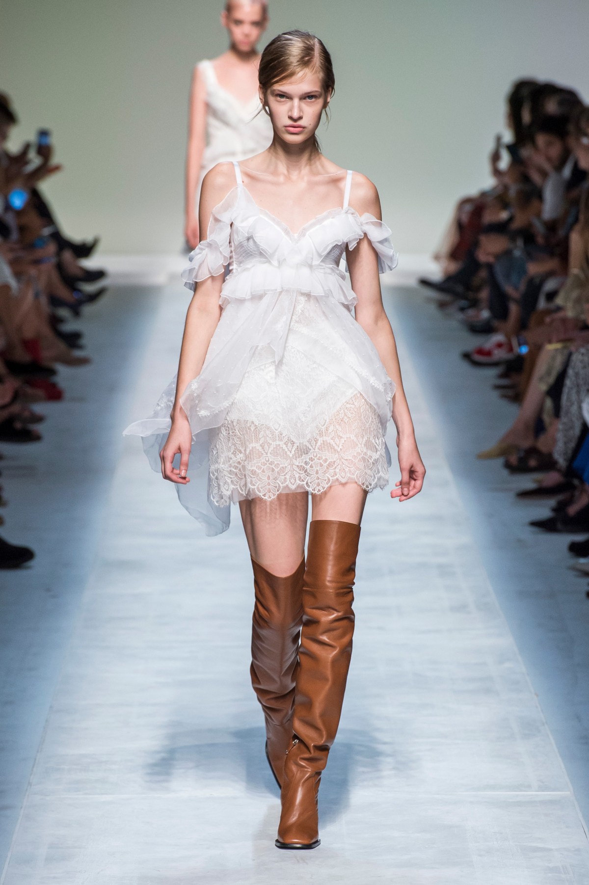 Runway: Ermanno Scervino Ready-to-Wear Spring 2019