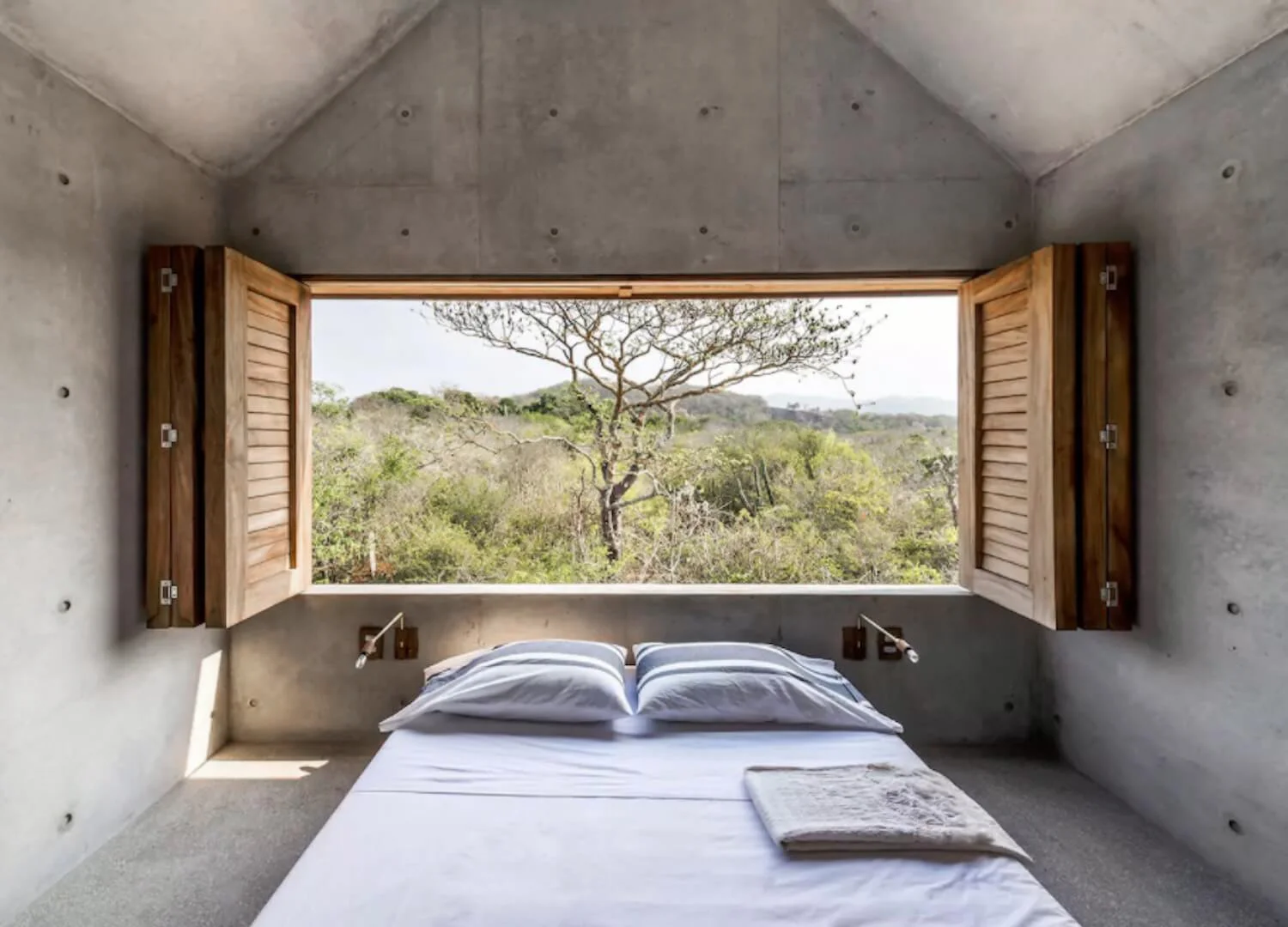 est-living-travel-casa-tiny-1.jpg
