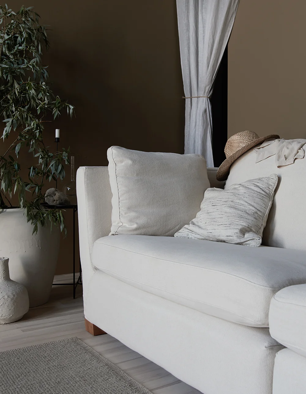 6 Daniella Witte_Bemz_linen_natural_LU.jpg