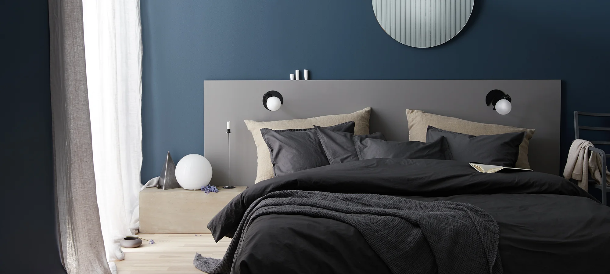 Aska Grey_bedroom_LU.jpg