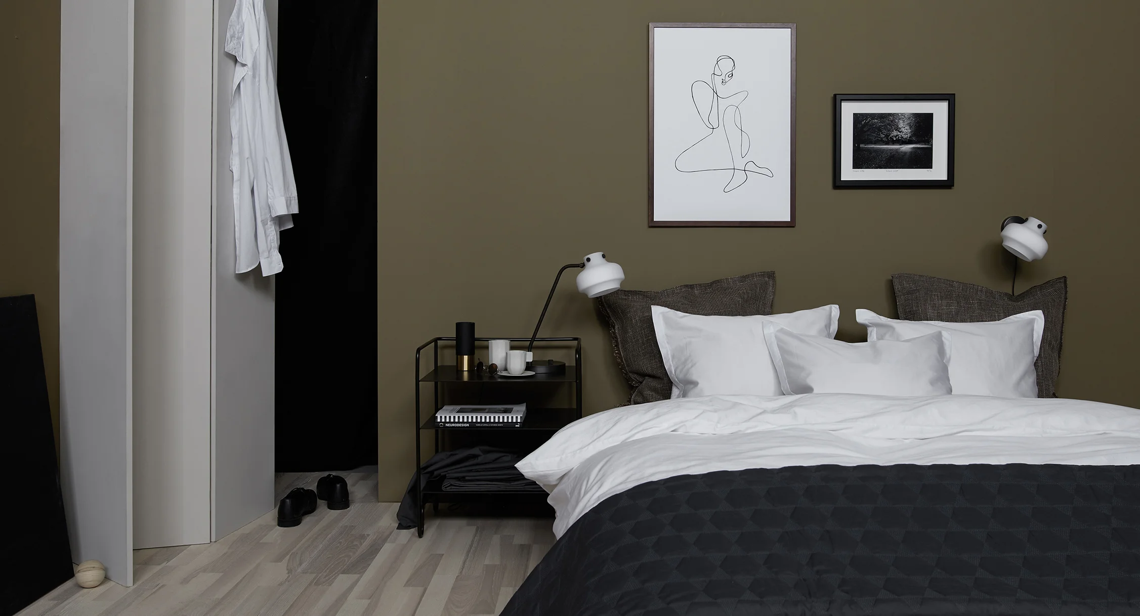 Aska_white_bedroom_LU.jpg