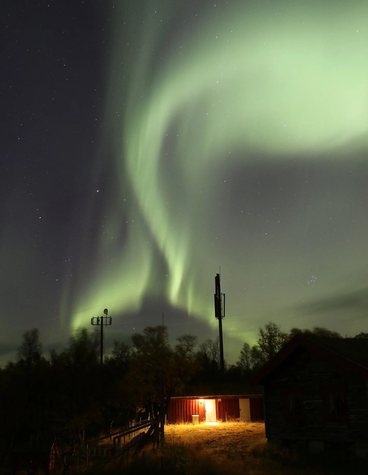 Samme utsiktspunkt som bildene over, her med utsikt nordøstover. Foto: A. Nyaas