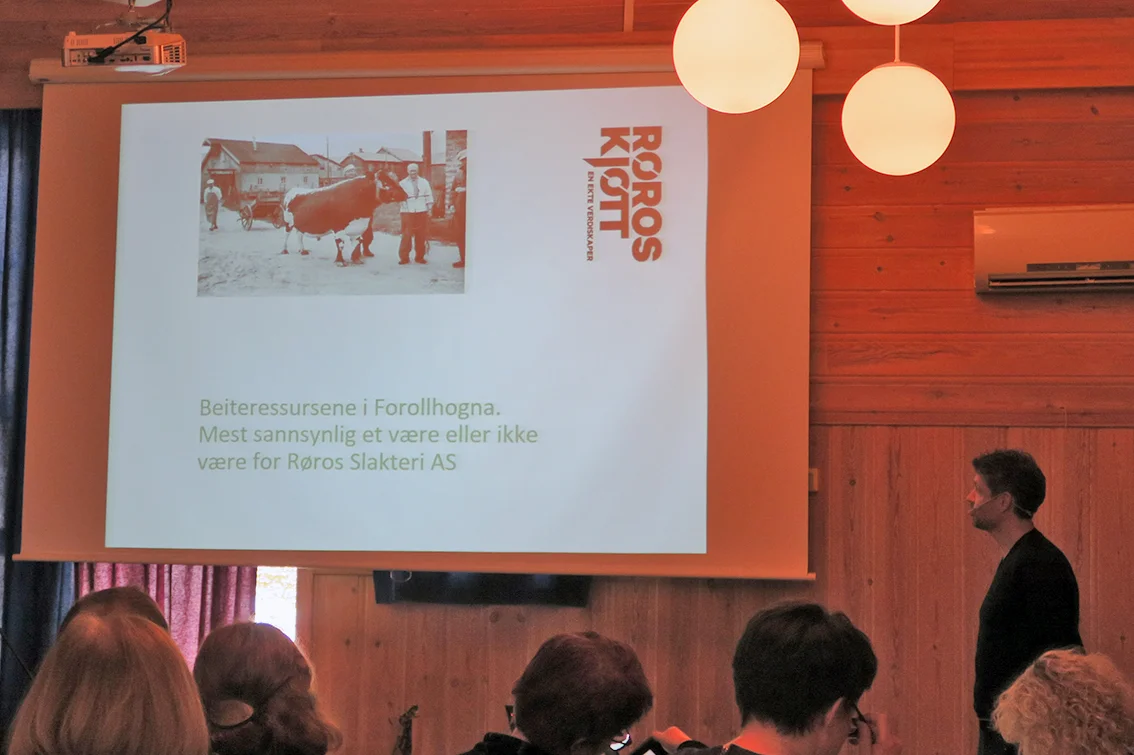 Kjell Ove Oftedal benyttet anledningen til å påpeke hvor viktig beiteressursene i Forollhogna-området er for verdiskapningen - og for Røros Slakteri AS.