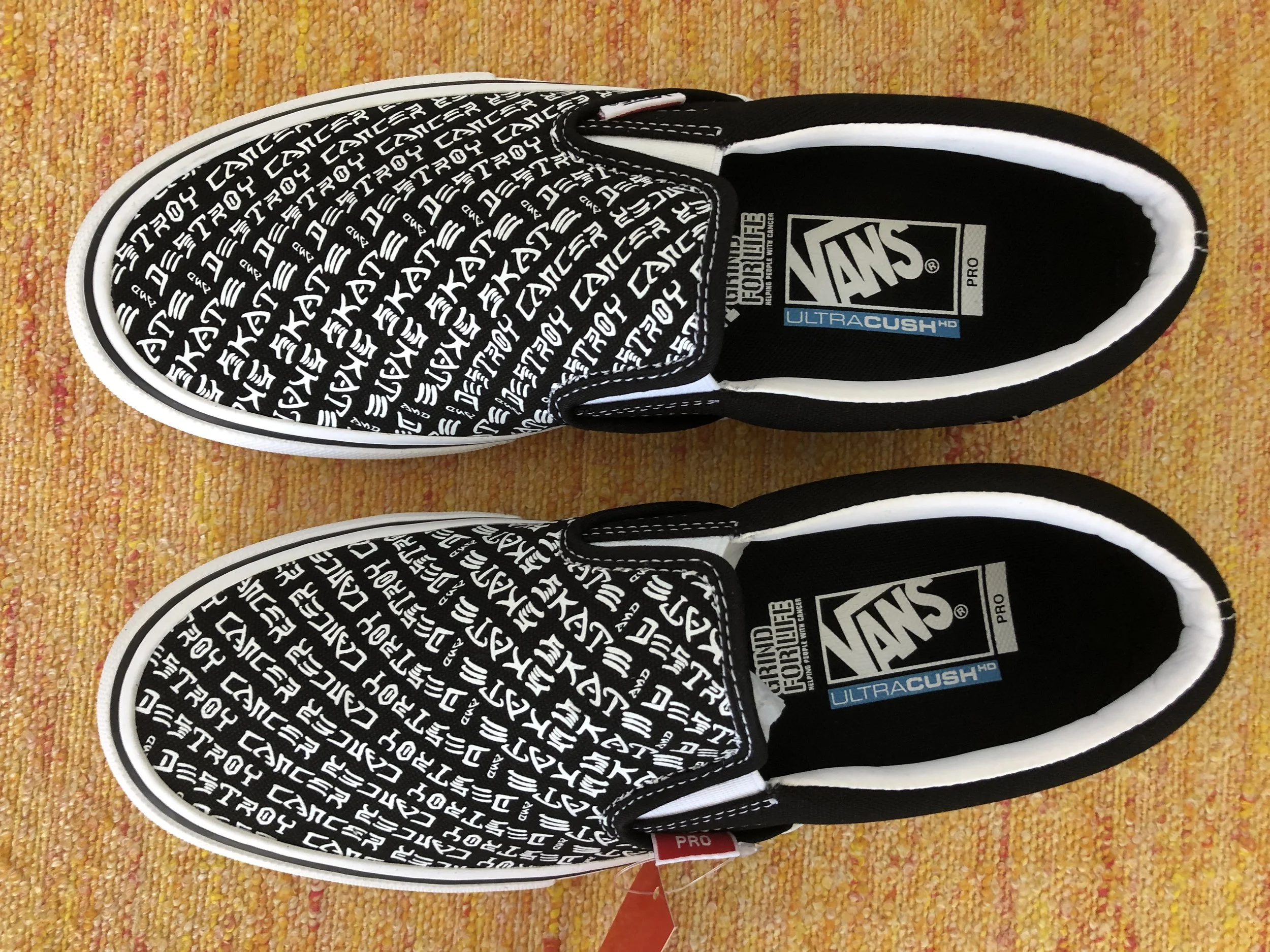 Black & White VANS PRO SKATE “SKATE AND DESTROY CANCER” SLIPON SHOES