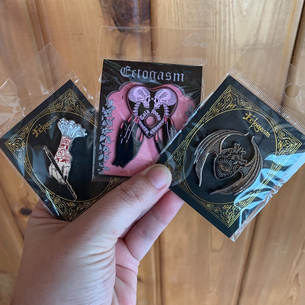 Given my life's work as a medical artist (and an artist that uses the body a lot in their work), how could I NOT get some of these new @ectogasm_art enamel pins for the shop?? Figurative artists have always looked to the human body for their subjects